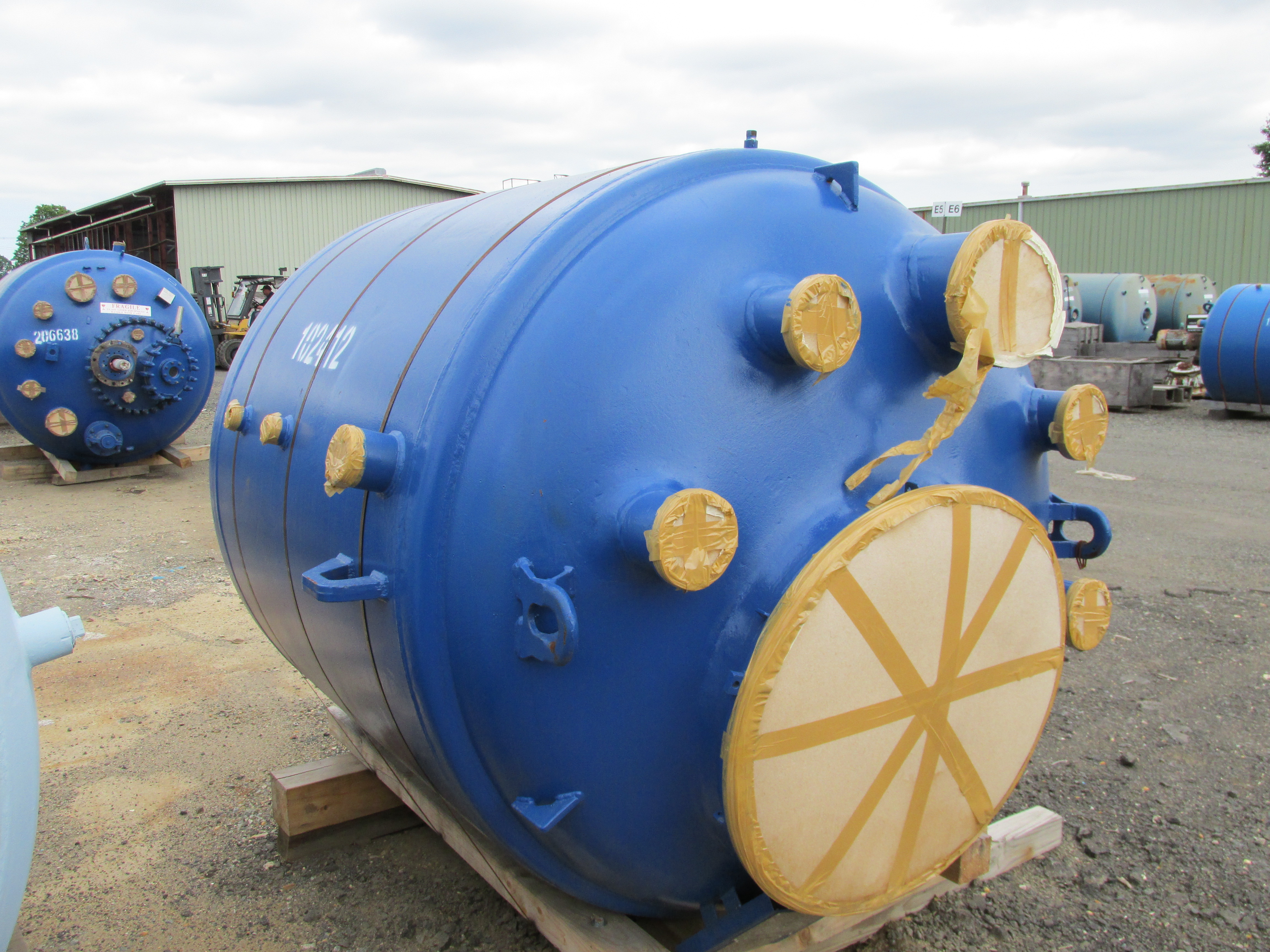 IPP# 102412, 2,839 L (750 gallons)  Glasslined Batch-Type Agitated Reactor For Sale