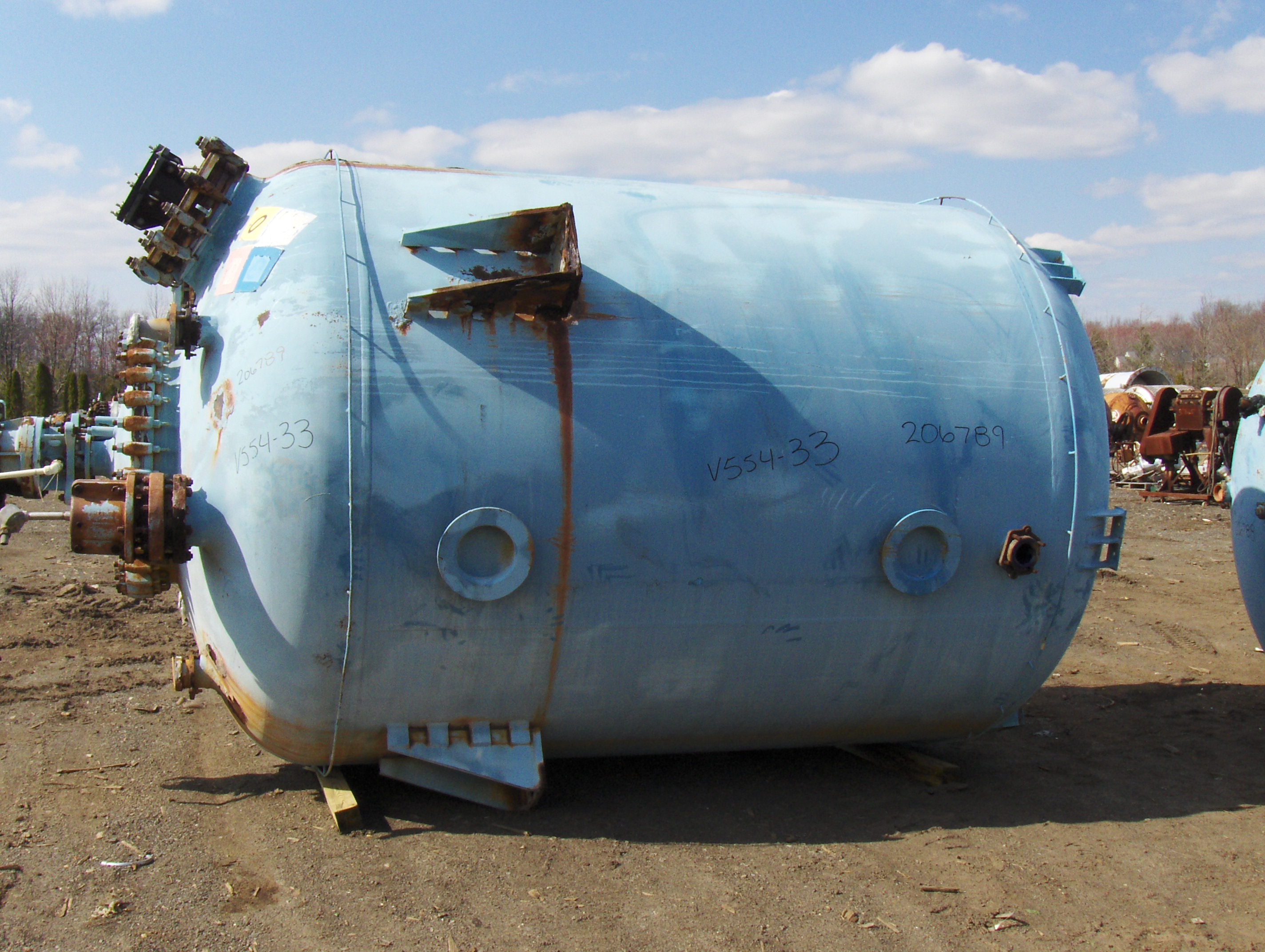 IPP# 206789, 11,356 L (3,000 gallons)  Glasslined  Tank For Sale