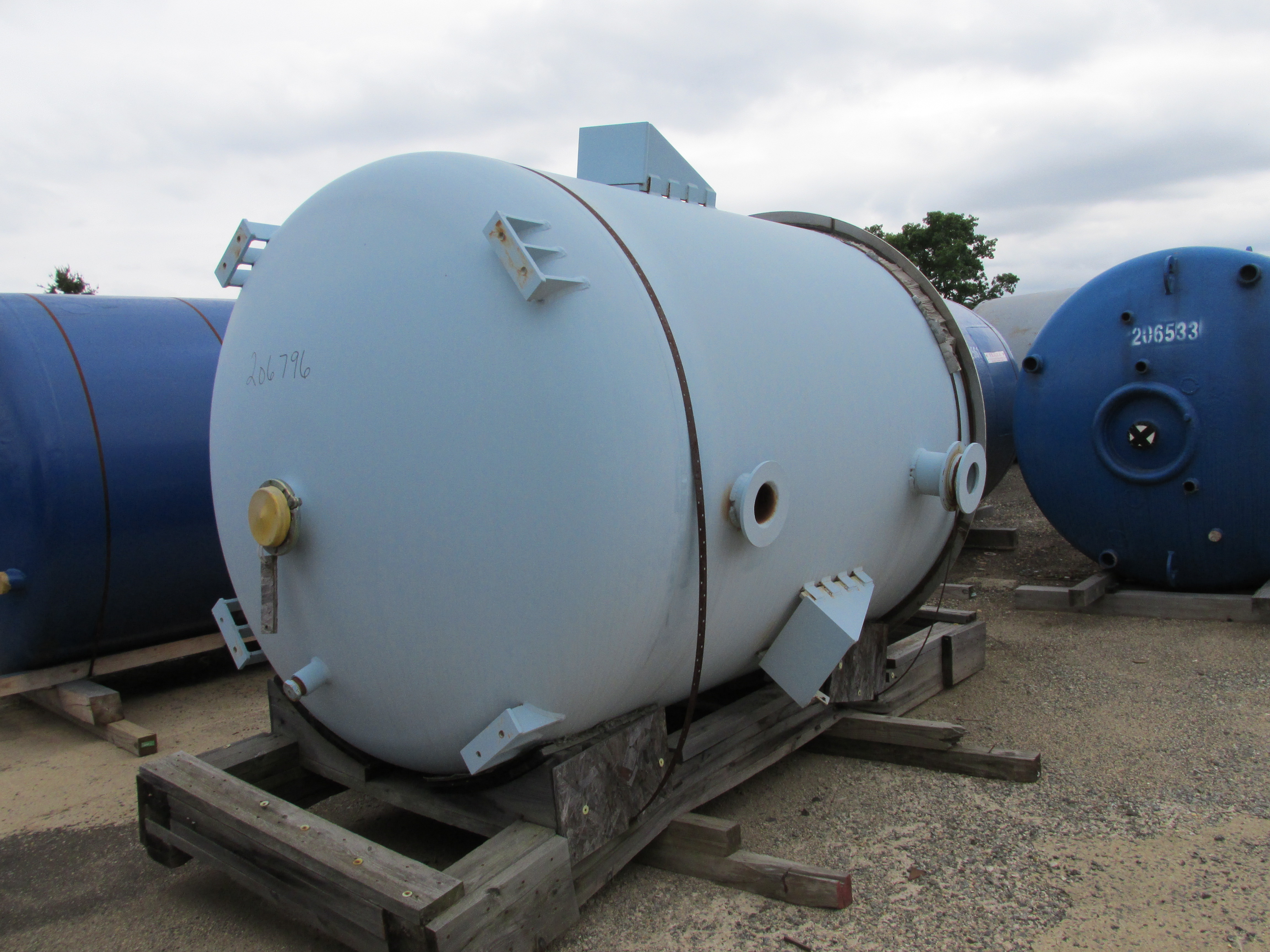 IPP# 206796, 7,571 L (2,000 gallons) Unused Glasslined Batch-Type Agitated Reactor For Sale