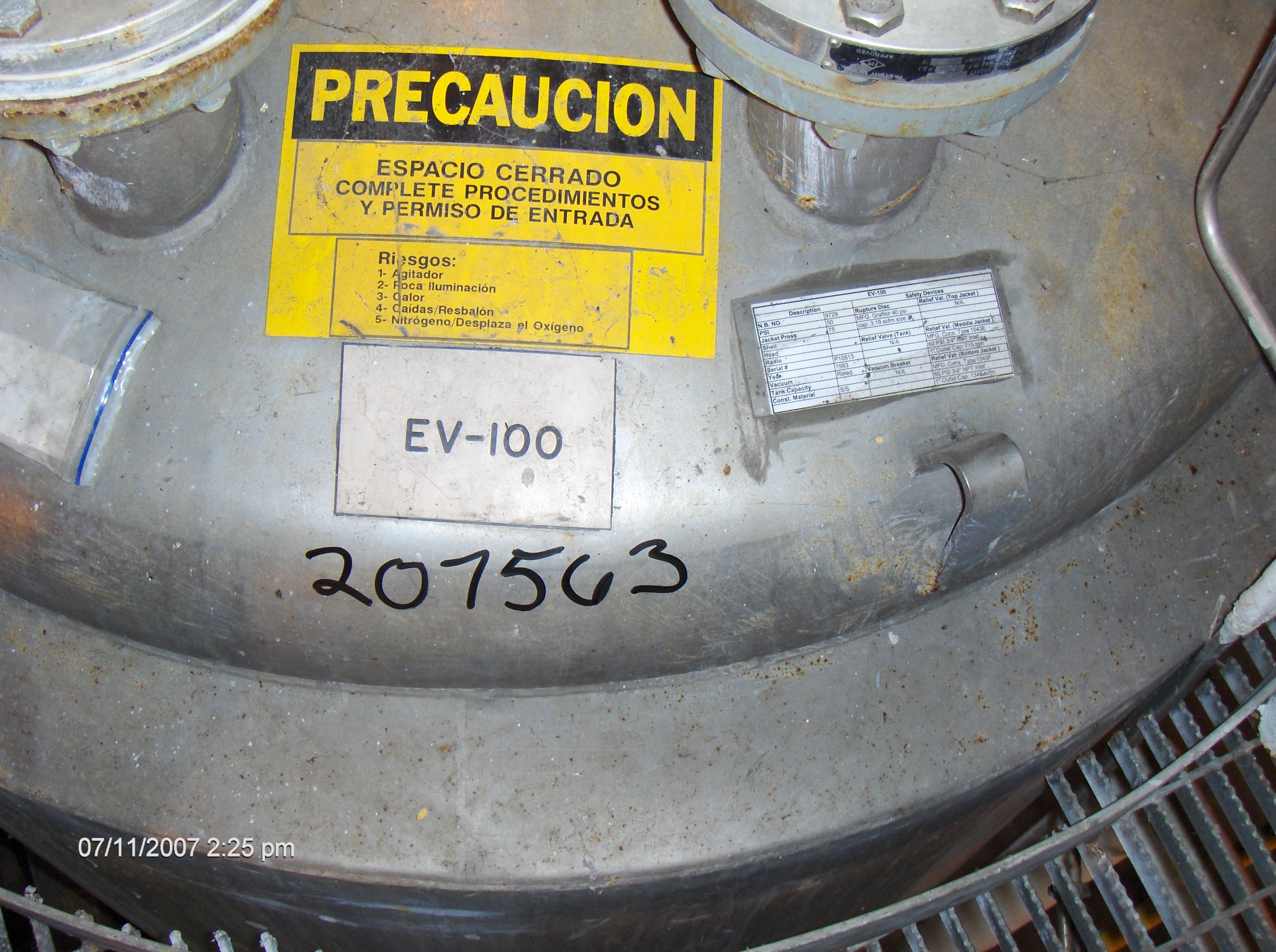 IPP# 207563, 3,785 L (1,000 gallons)  Stainless Steel 316 Batch-Type Agitated Reactor For Sale