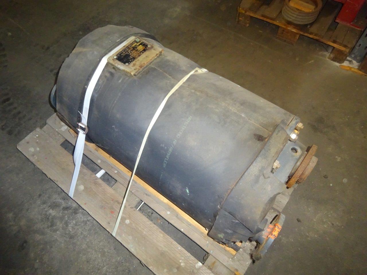 IPP# 208282, 2.5 m² (26.9 ft²)  Graphite Shell and Tube Heat Exchanger For Sale