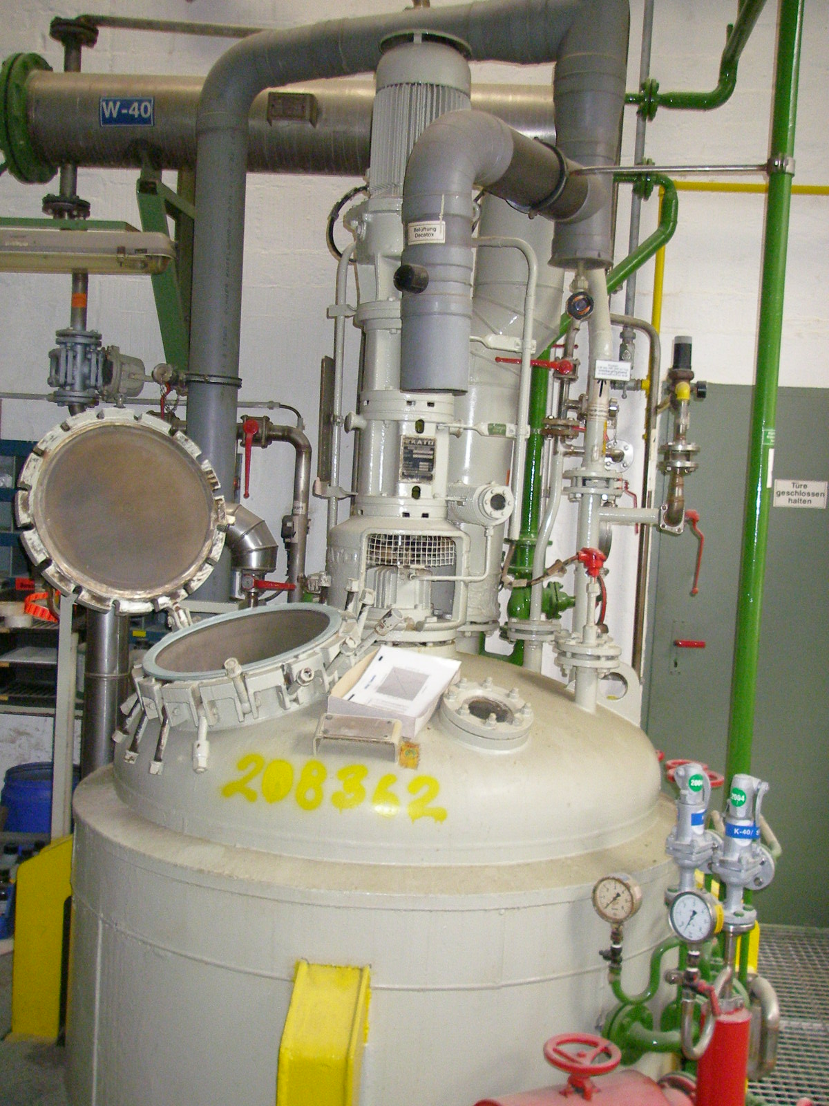 IPP# 208362, 2,900 L (766.1 gallons)  Stainless Steel Austentic Batch-Type Agitated Reactor For Sale