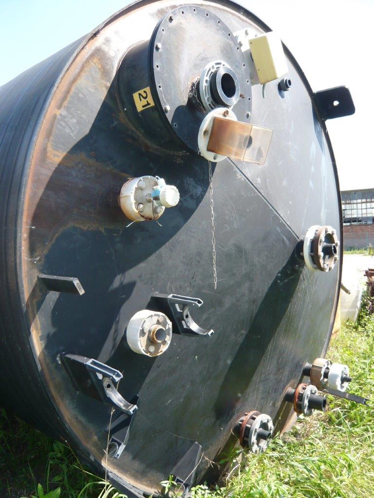 IPP# 208396, 30,000 L (7,925 gallons)  Plastic  Tank For Sale