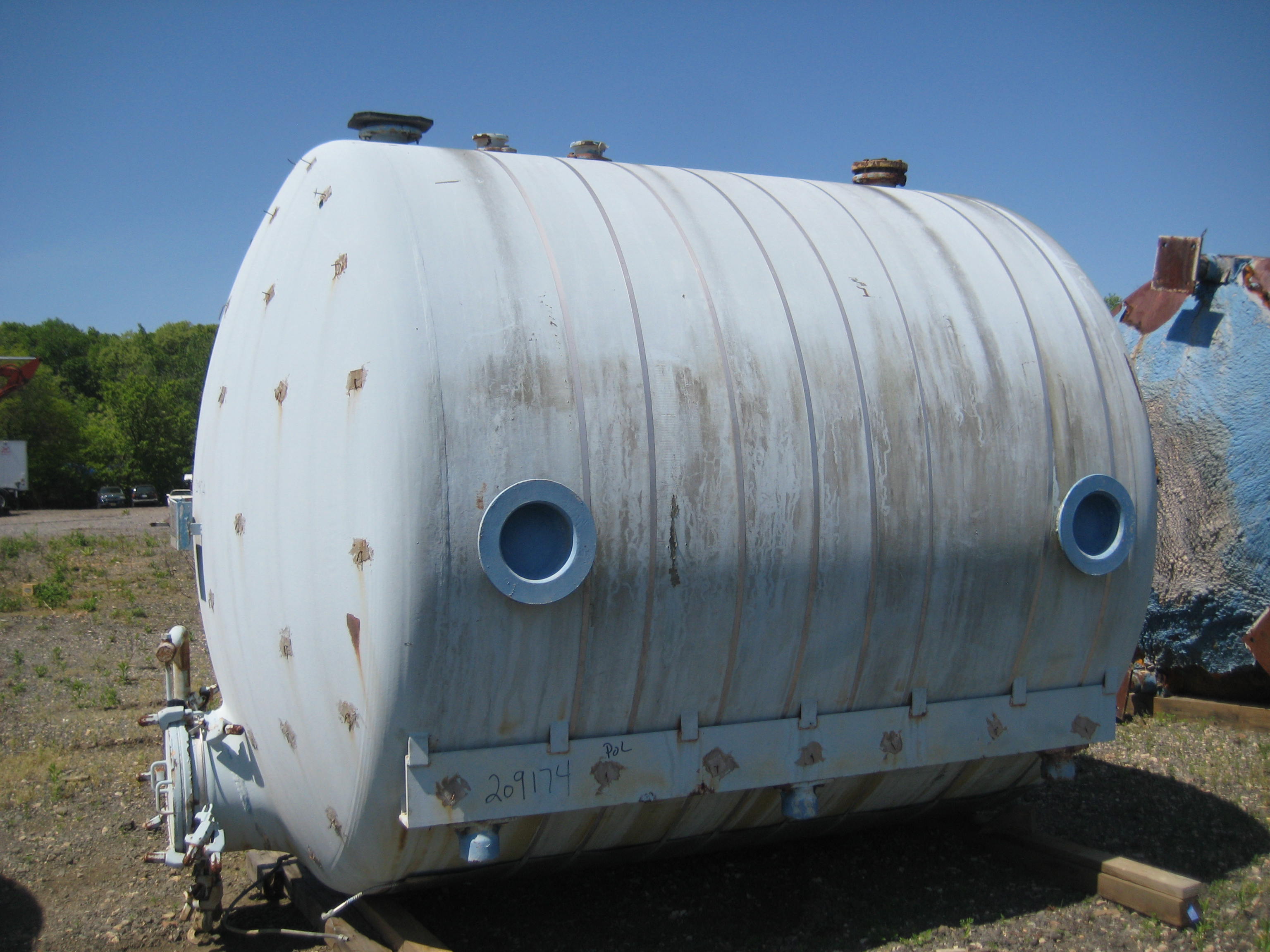 IPP# 209174, 15,142 L (4,000 gallons)  Glasslined  Tank For Sale