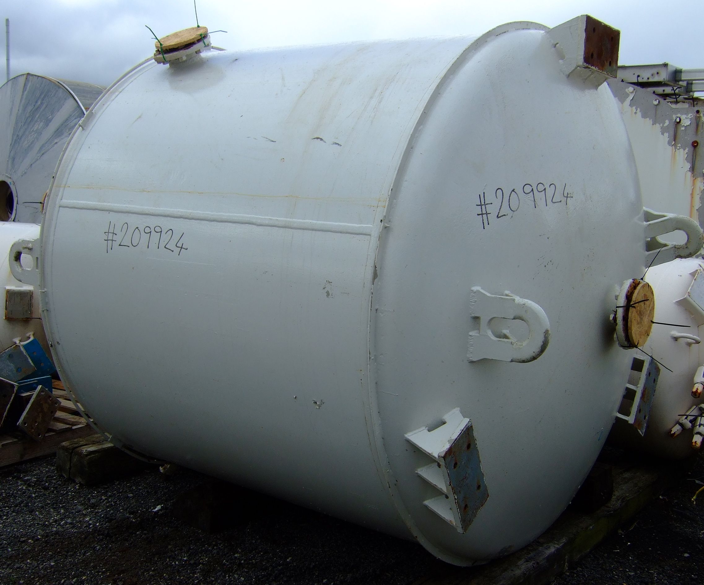   Tank 5,000 L (1,300 gallons) Glasslined For Sale - IPP# 209924