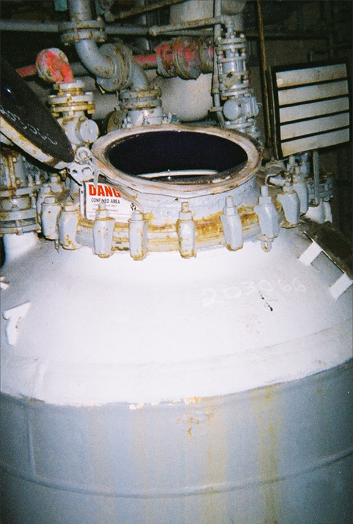  Batch-Type Agitated Reactor 3,800 L (1,000 gallons) Glasslined For Sale - IPP# 203066