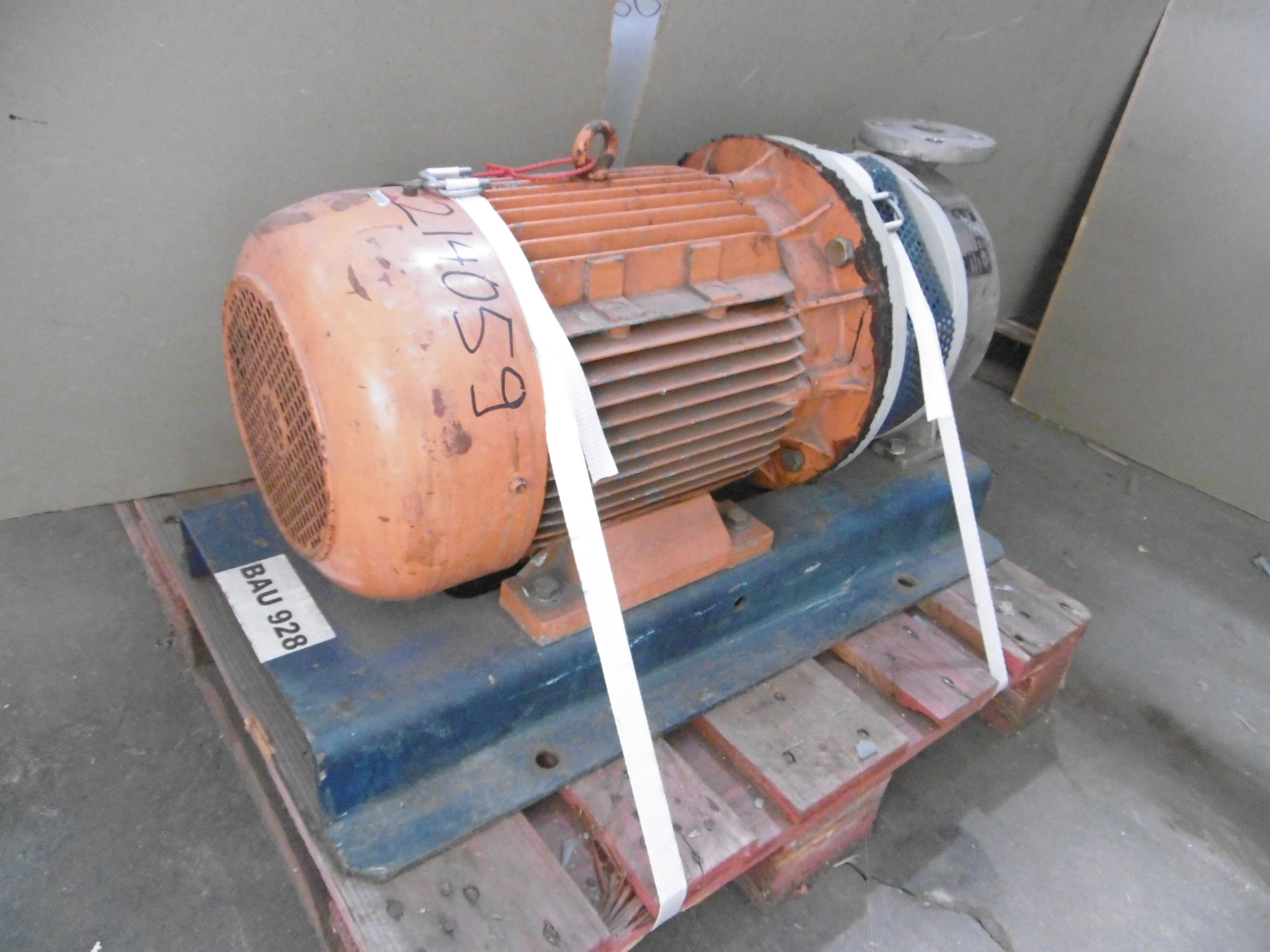 IPP# 214059, 3 m3/h (13.2 GPM)  Hastelloy - C4 Centrifugal Pump For Sale