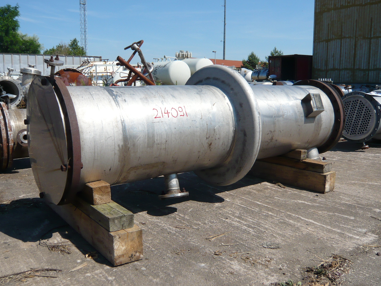 IPP# 214091, 38 m² (409 ft²)  Stainless Steel Austentic Shell and Tube Heat Exchanger For Sale