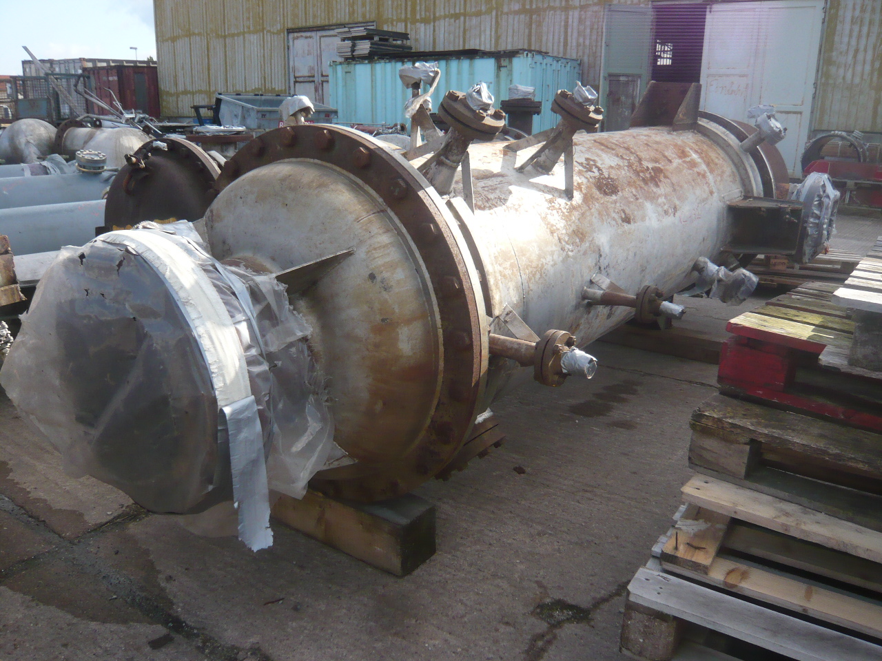 IPP# 214132, 85 m² (914.9 ft²)  Stainless Steel Austentic Shell and Tube Heat Exchanger For Sale