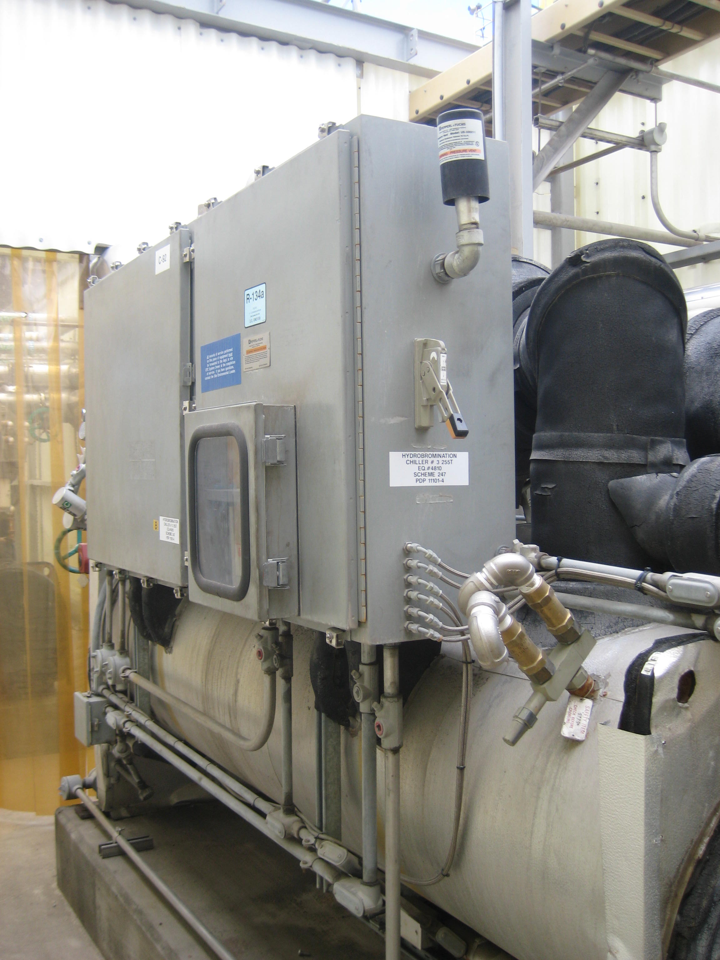 IPP# 216000, 453,592 kcal/h (150 Ref. Ton)   Low Temp Chiller For Sale