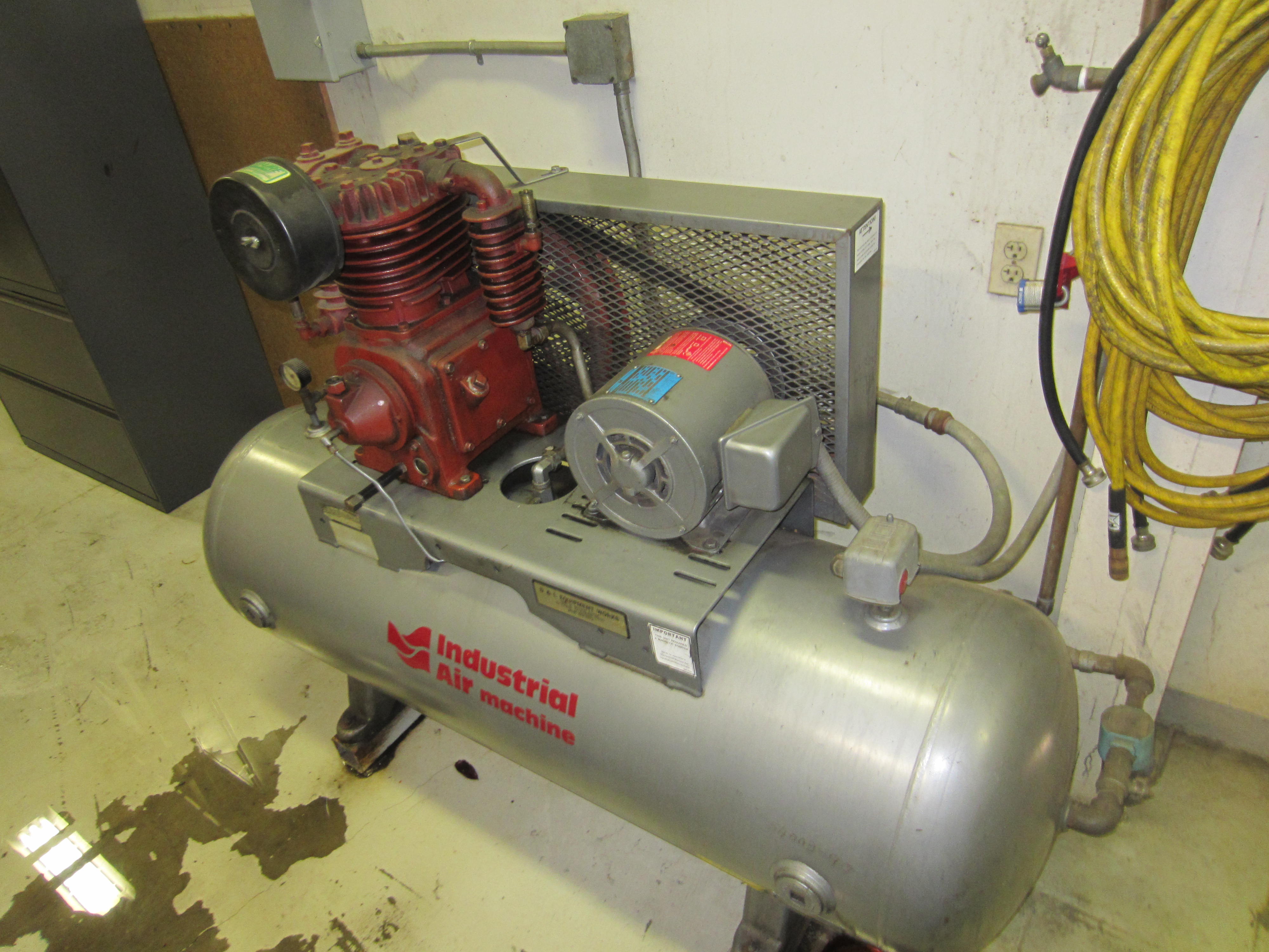 IPP# 216316, 42.5 m3/h (25 CFM)   Reciprocating Compressor For Sale