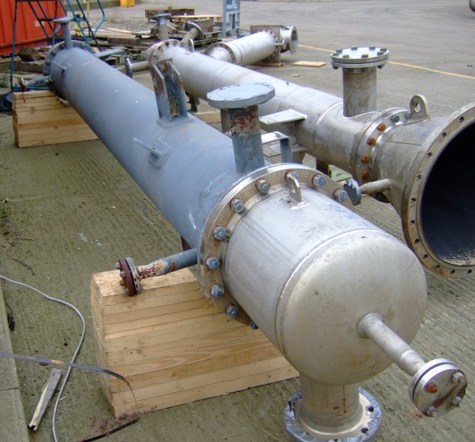 IPP# 217593, 35.2 m² (378.9 ft²)  Stainless Steel Austentic Shell and Tube Heat Exchanger For Sale