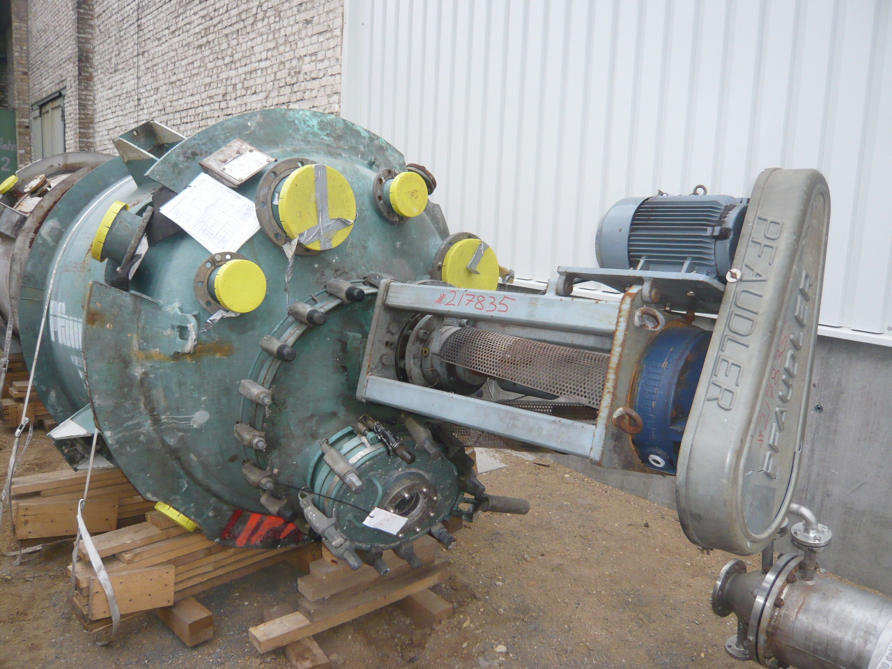 IPP# 217835, 2,050 L (541.6 gallons)  Glasslined Batch-Type Agitated Reactor For Sale