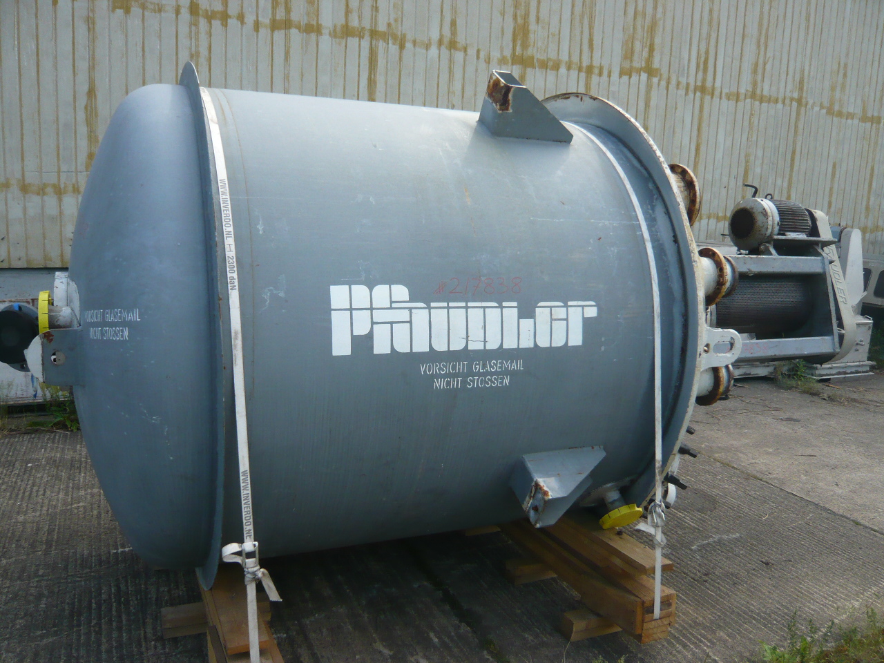 IPP# 217838, 7,605 L (2,009 gallons)  Glasslined Batch-Type Agitated Reactor For Sale