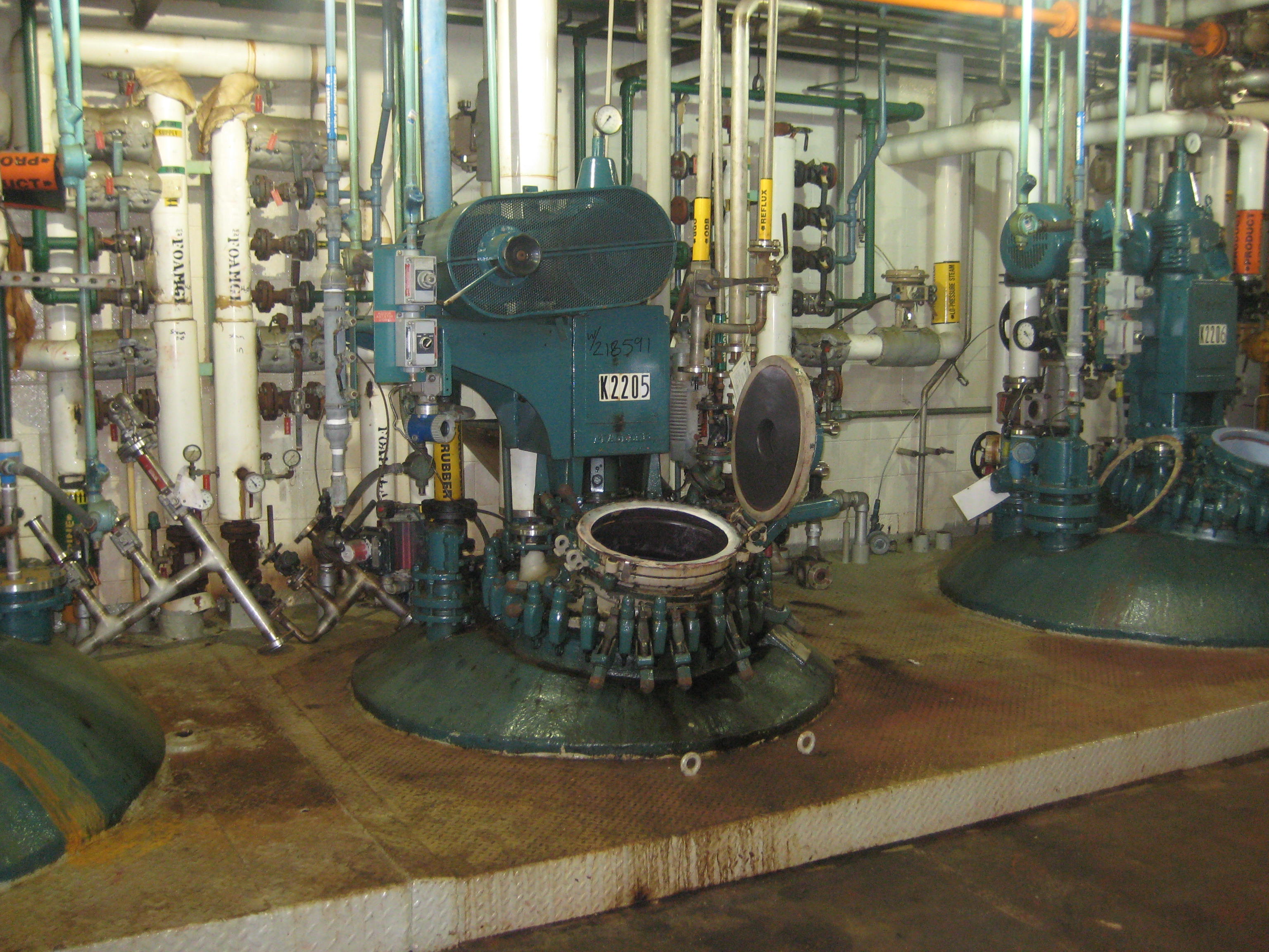  Batch-Type Agitated Reactor 3,800 L (1,000 gallons) Glasslined For Sale - IPP# 218591