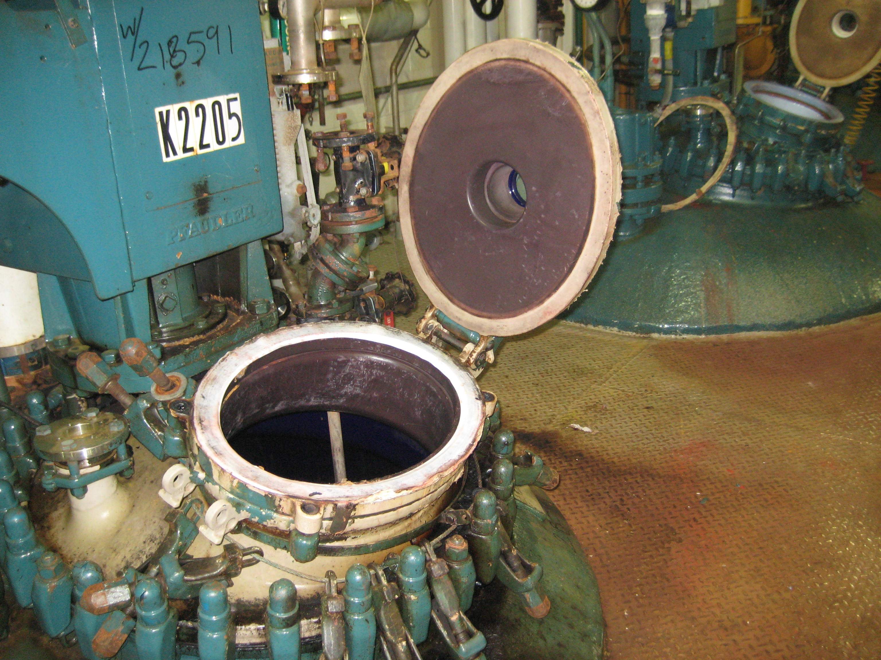  Batch-Type Agitated Reactor 3,800 L (1,000 gallons) Glasslined For Sale - IPP# 218591