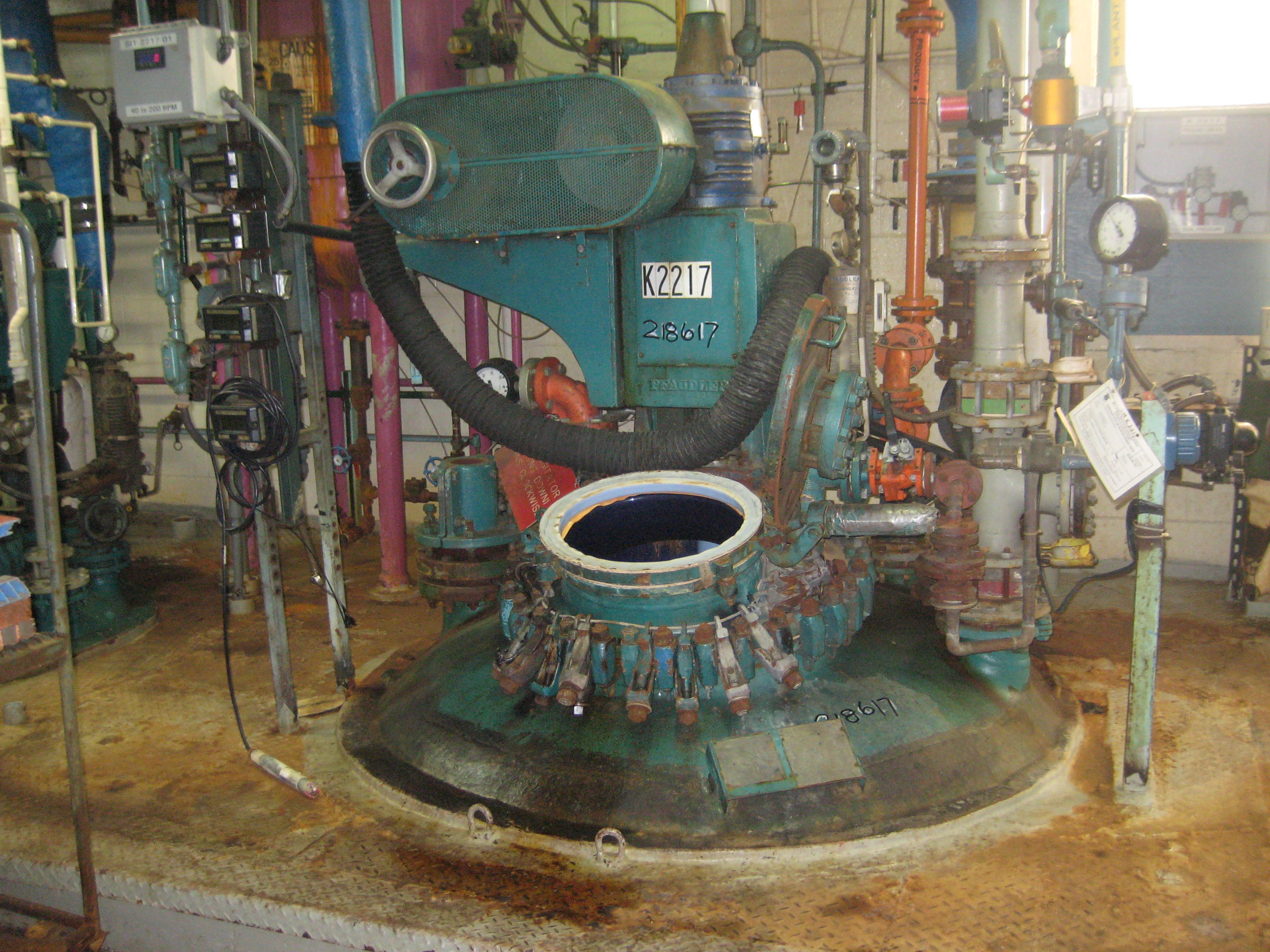 IPP# 218617, 7,571 L (2,000 gallons)  Glasslined Batch-Type Agitated Reactor For Sale