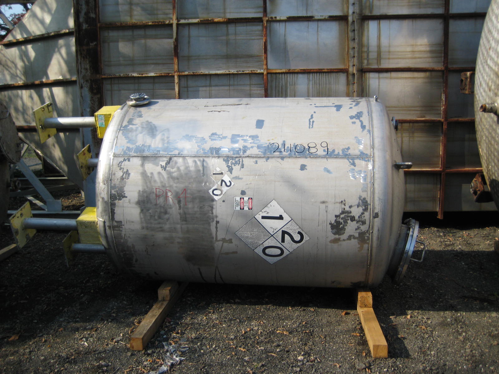 IPP# 211089, 2,839 L (750 gallons)  Stainless Steel 304  Tank For Sale