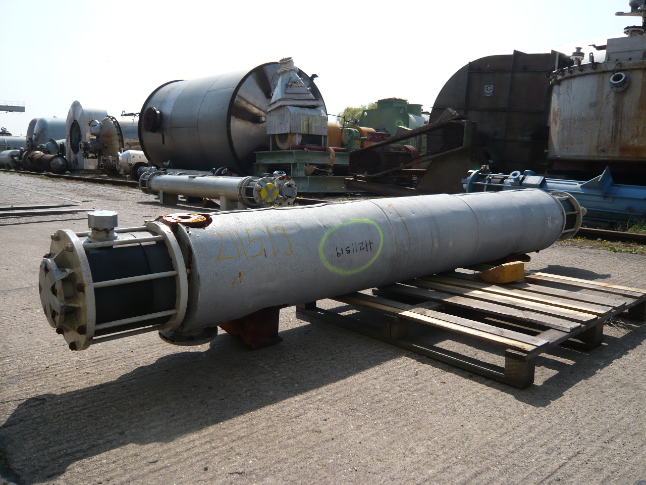 IPP# 211519, 4 m² (43.1 ft²)  Graphite Shell and Tube Heat Exchanger For Sale