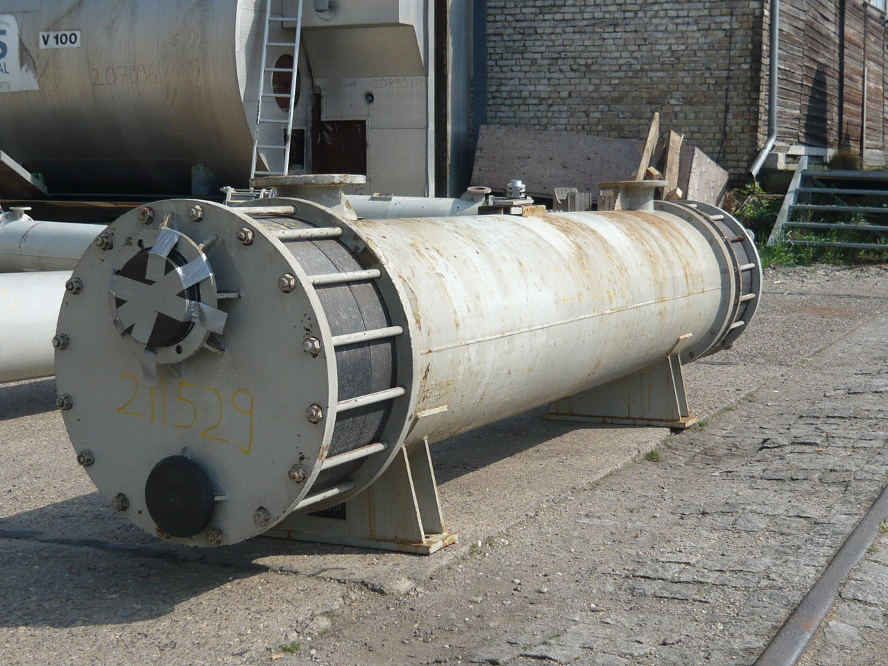 IPP# 211529, 29.9 m² (322 ft²)  Graphite Shell and Tube Heat Exchanger For Sale