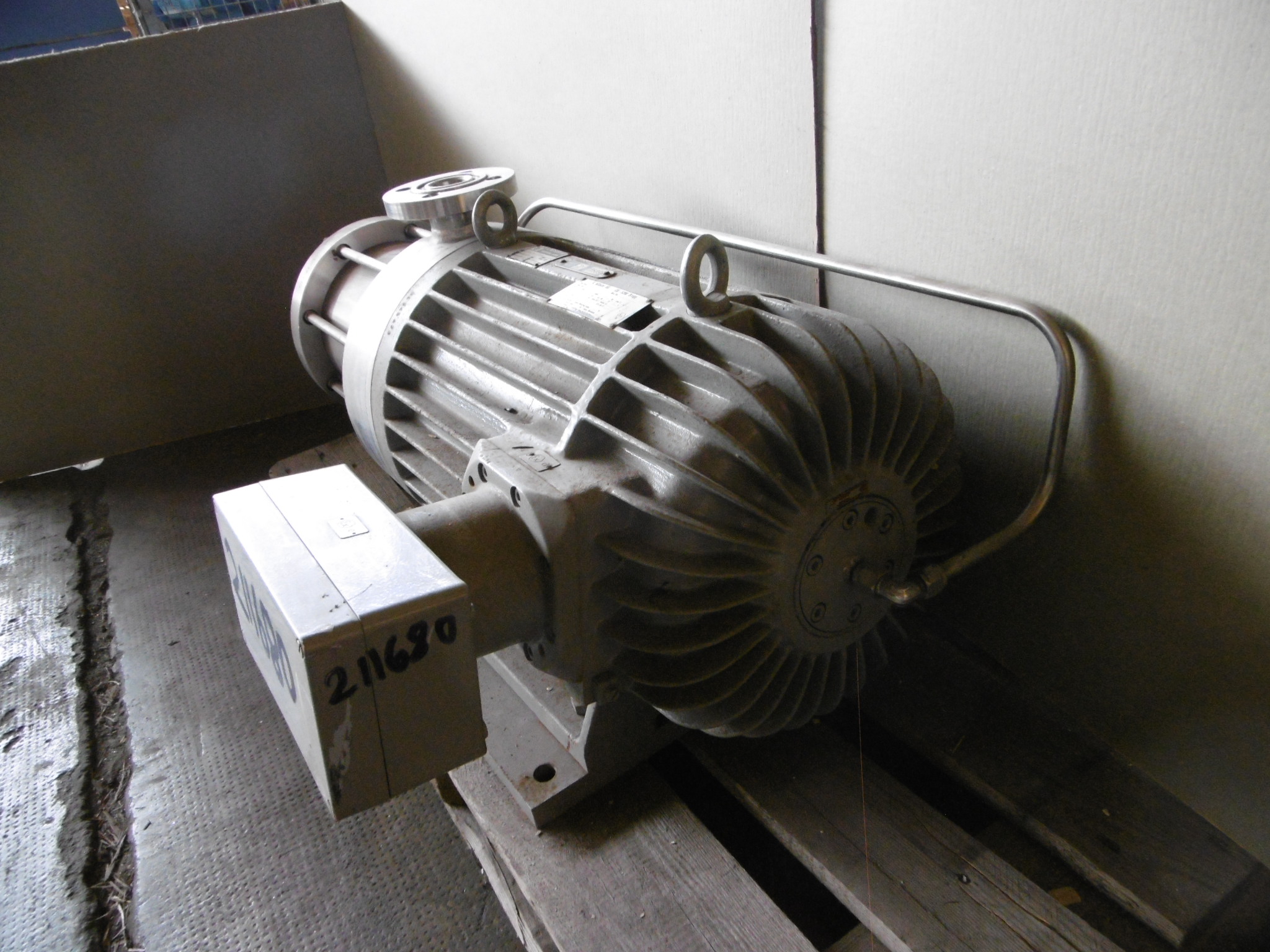 IPP# 211680, 0.9 m3/h (4 GPM) Unused Stainless Steel 316 Centrifugal Pump For Sale