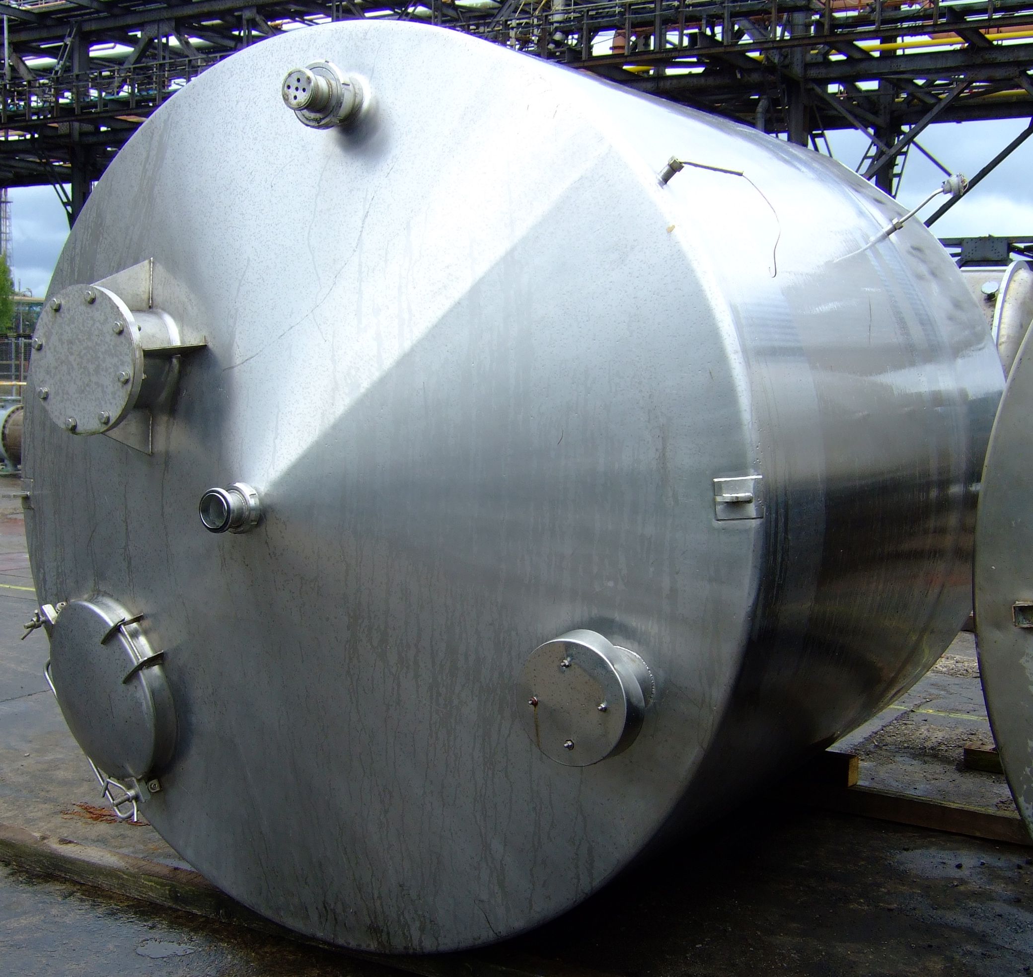 IPP# 211959, 8,000 L (2,113 gallons)  Stainless Steel 321  Tank For Sale