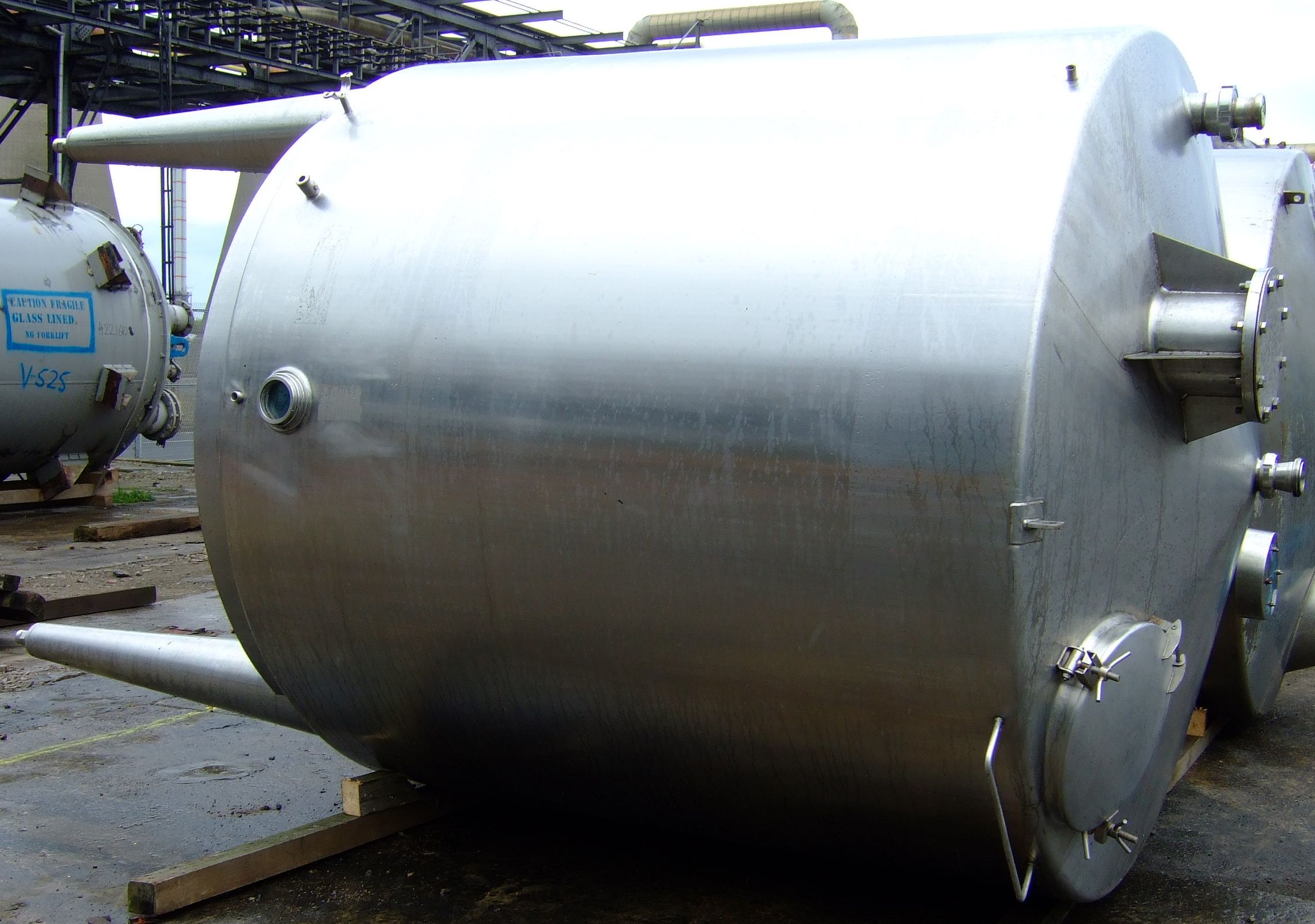 IPP# 211959, 8,000 L (2,113 gallons)  Stainless Steel 321  Tank For Sale