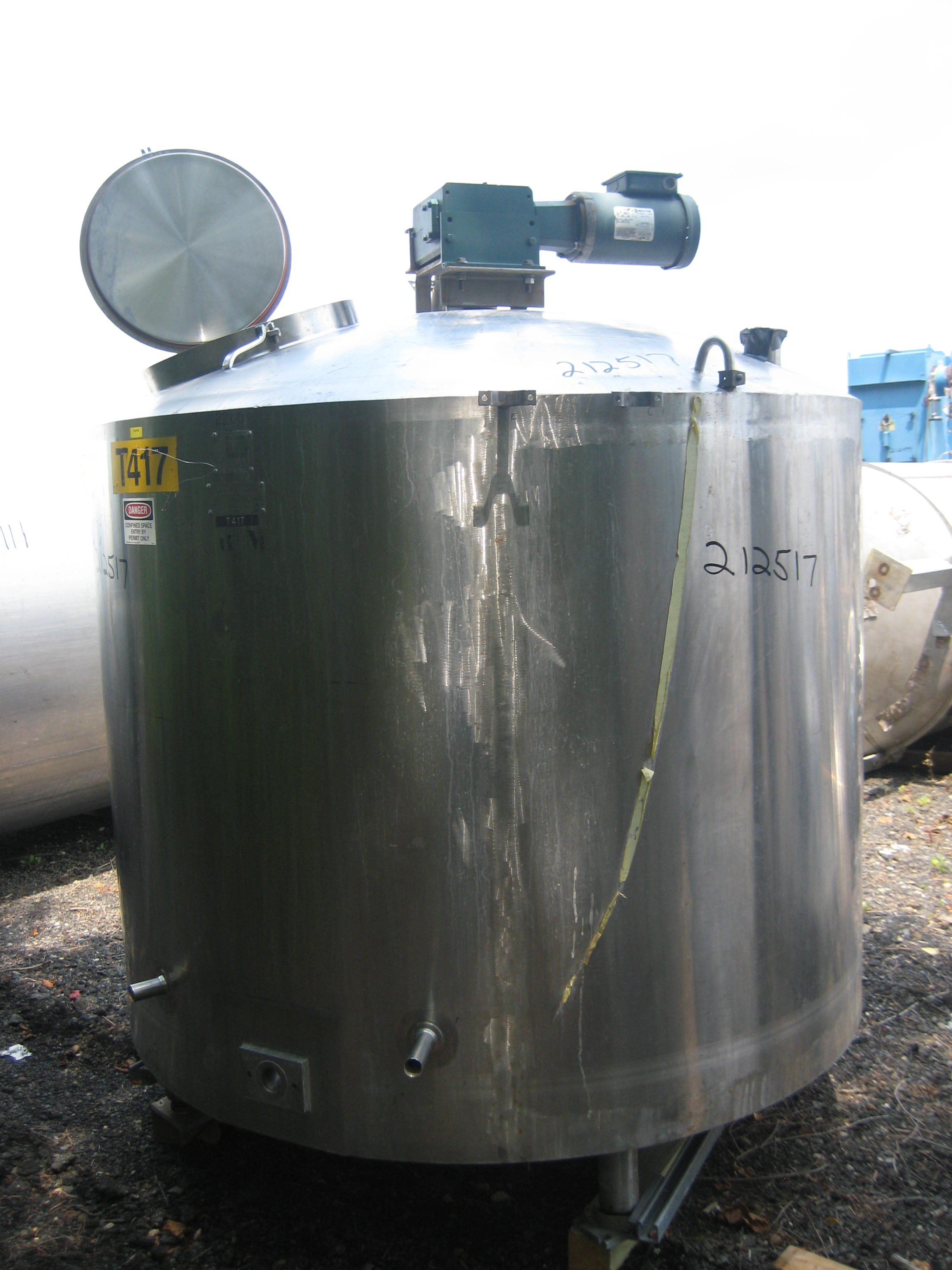 IPP# 212517, 2,271 L (600 gallons)  Stainless Steel 304  Tank For Sale