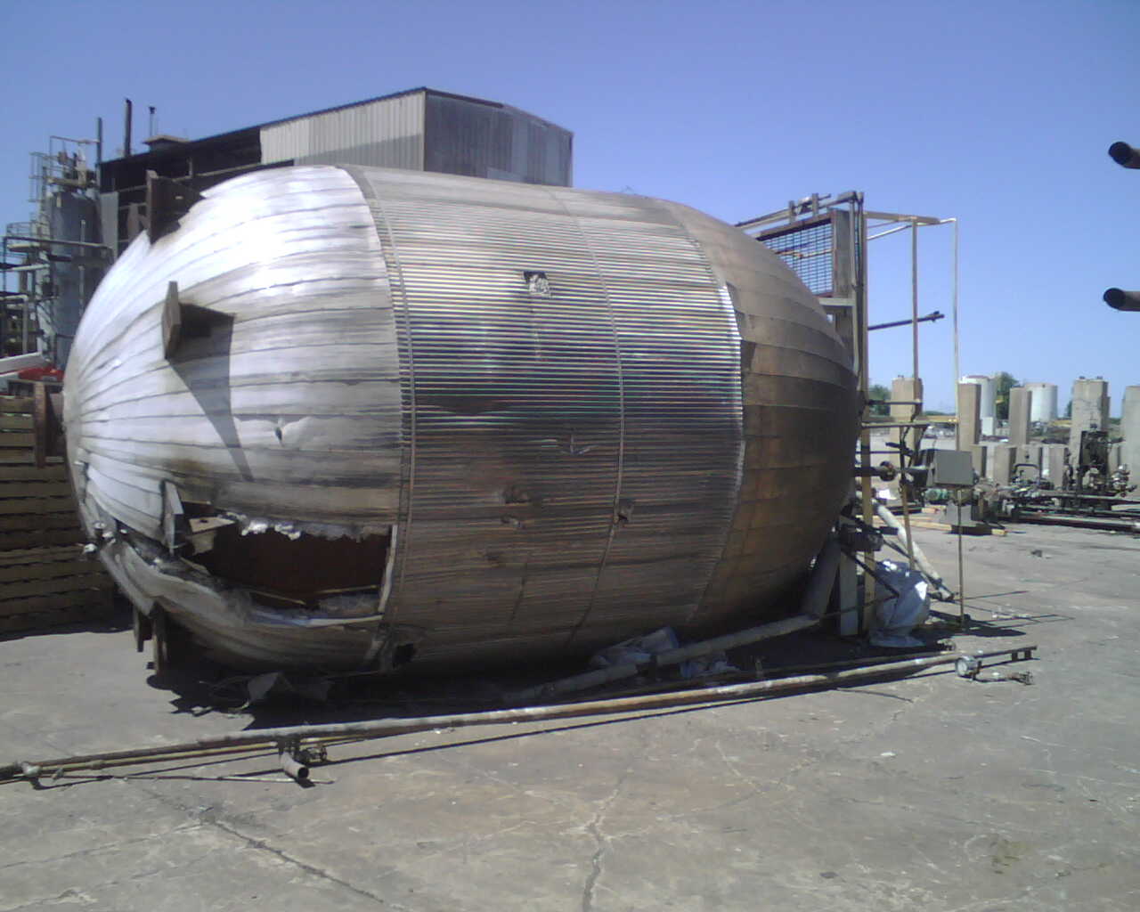 IPP# 212804, 34,069 L (9,000 gallons)  Carbon Steel  Tank For Sale