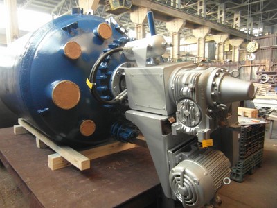  Batch-Type Agitated Reactor 3,800 L (1,000 gallons) Glasslined For Sale - IPP# 213297