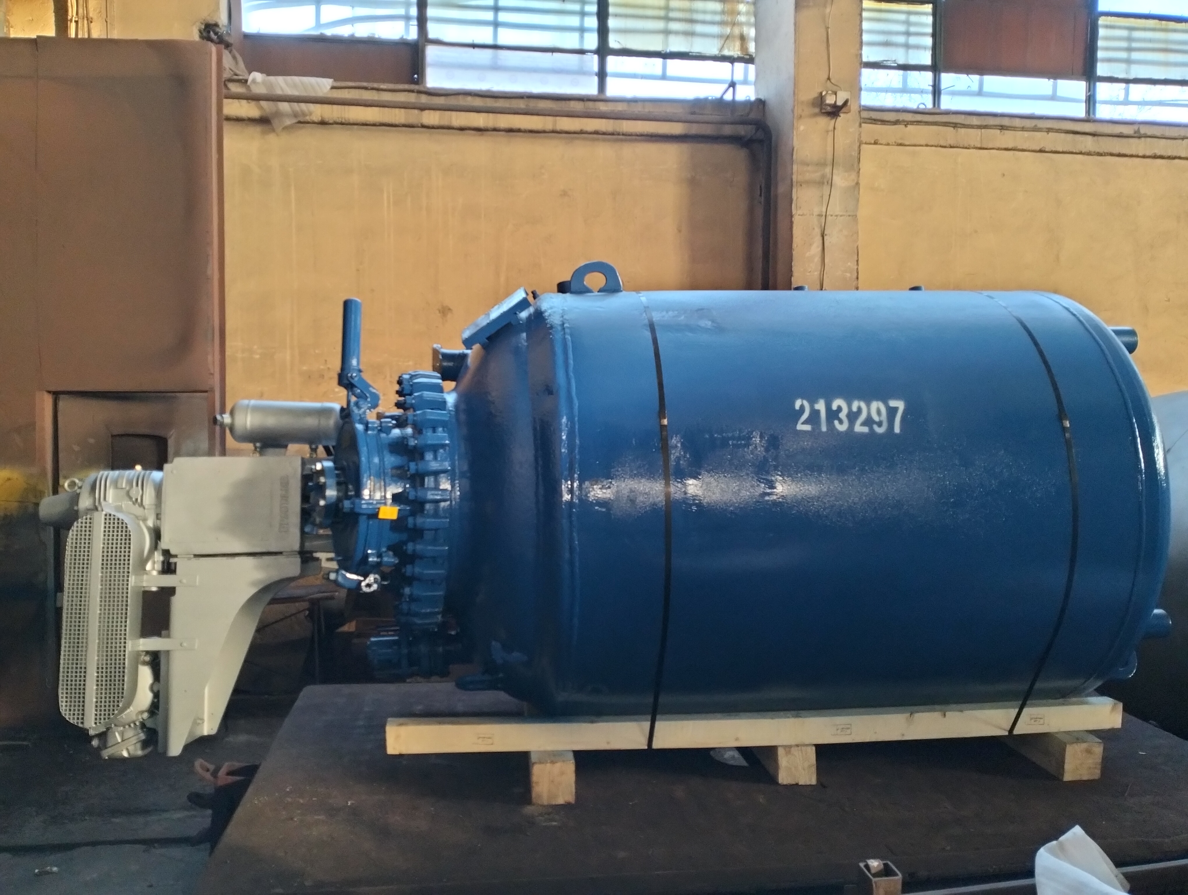  Batch-Type Agitated Reactor 3,800 L (1,000 gallons) Glasslined For Sale - IPP# 213297