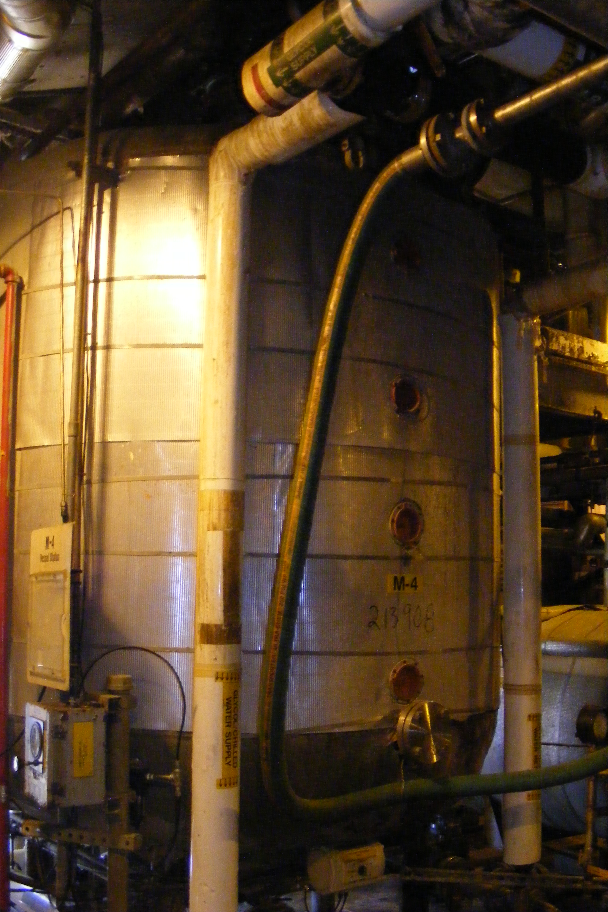 IPP# 213908, 5,678 L (1,500 gallons)  Stainless Steel 304 Batch-Type Agitated Reactor For Sale