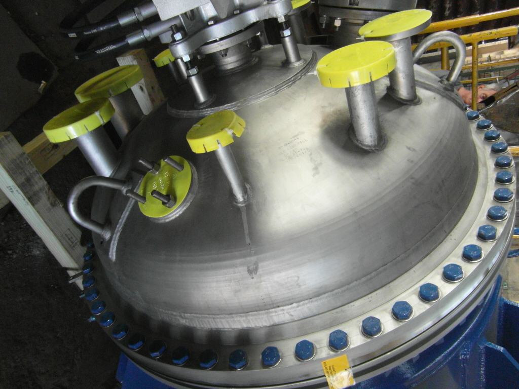  Batch-Type Agitated Reactor 1,900 L (500 gallons) Stainless Steel 316 For Sale - IPP# 225361