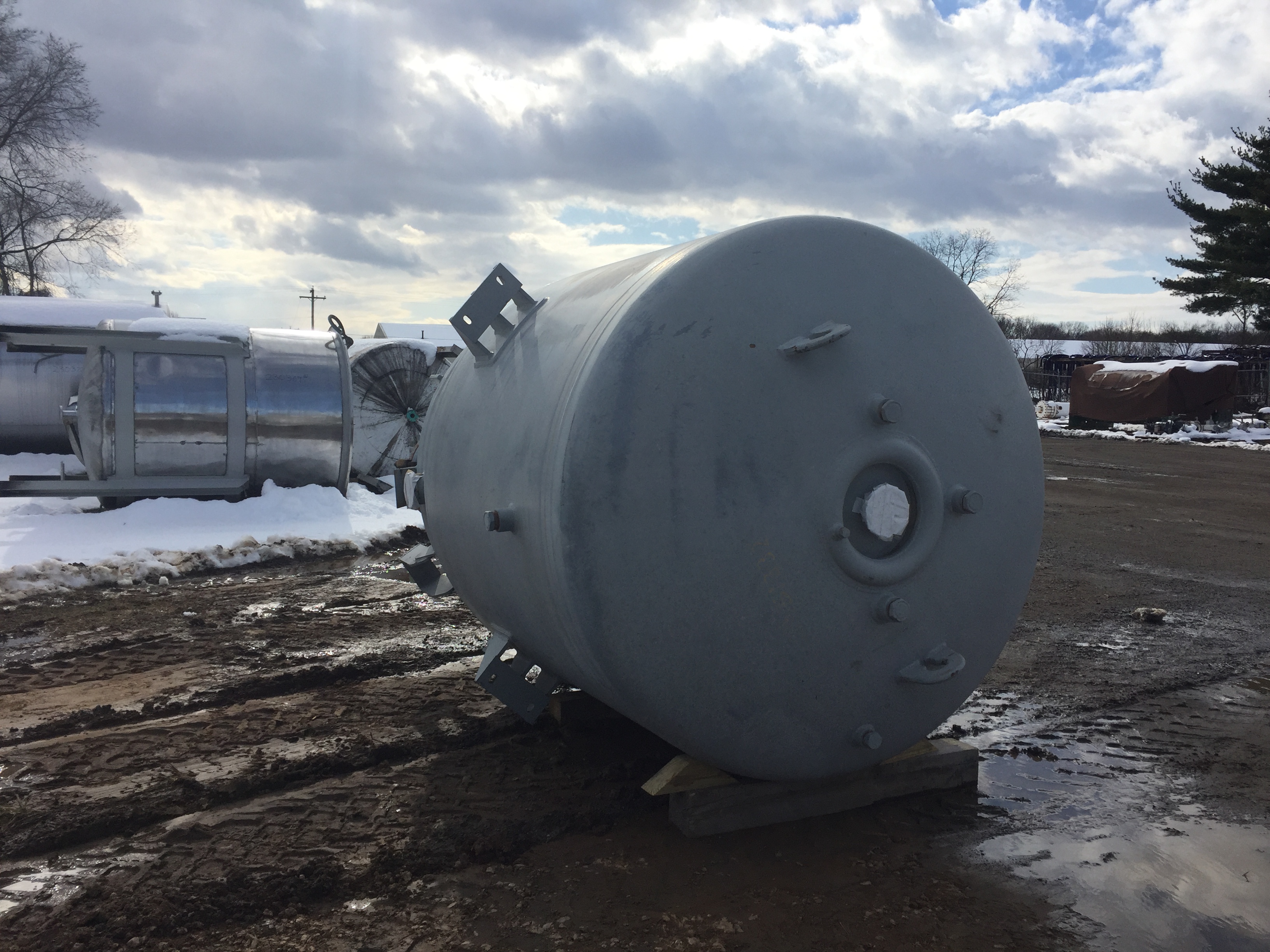 IPP# 228168, 3,785 L (1,000 gallons)  Glasslined Batch-Type Agitated Reactor For Sale