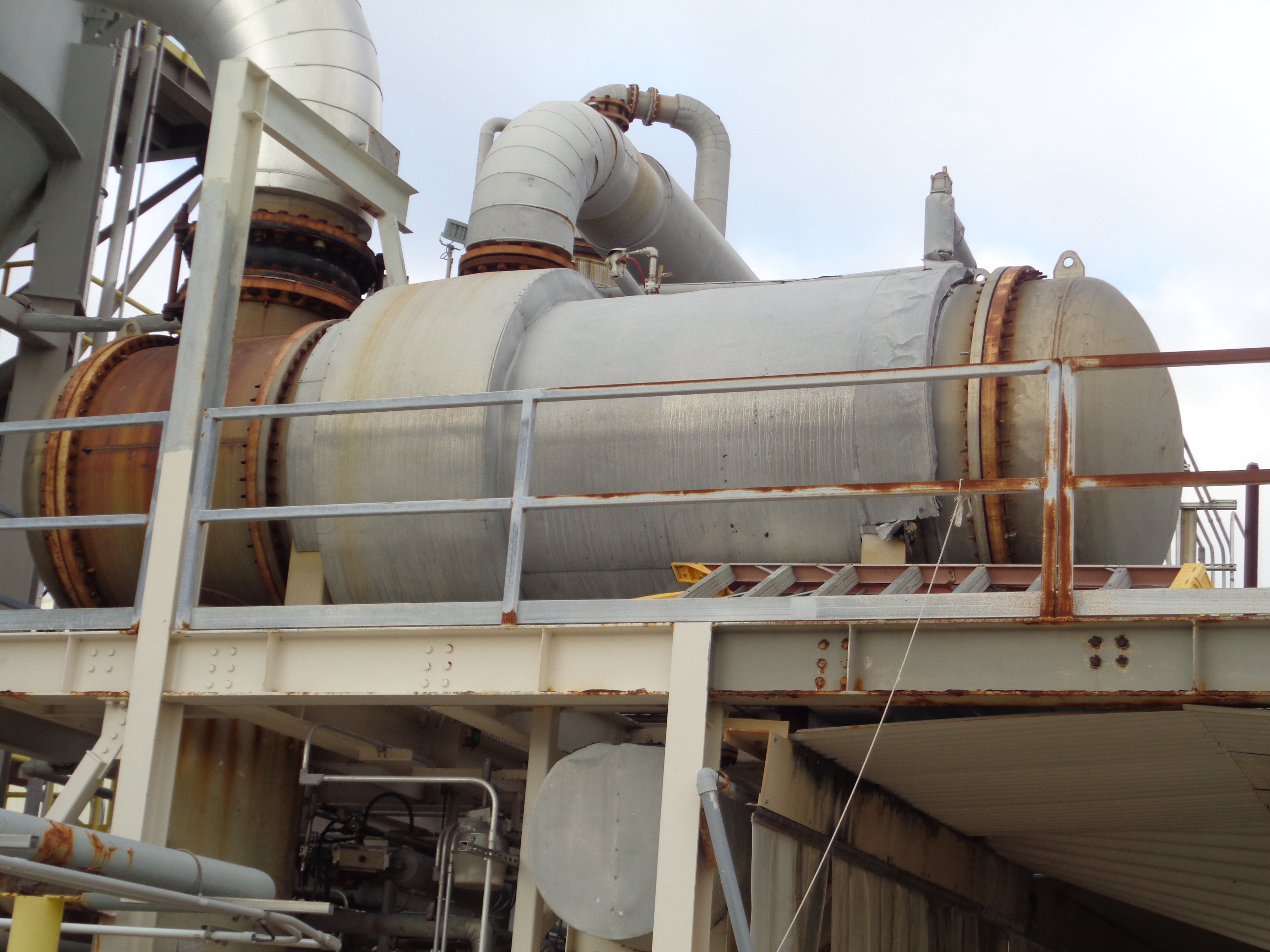 IPP# 228100, 529.5 m² (5,700 ft²)  Titanium Shell and Tube Heat Exchanger For Sale