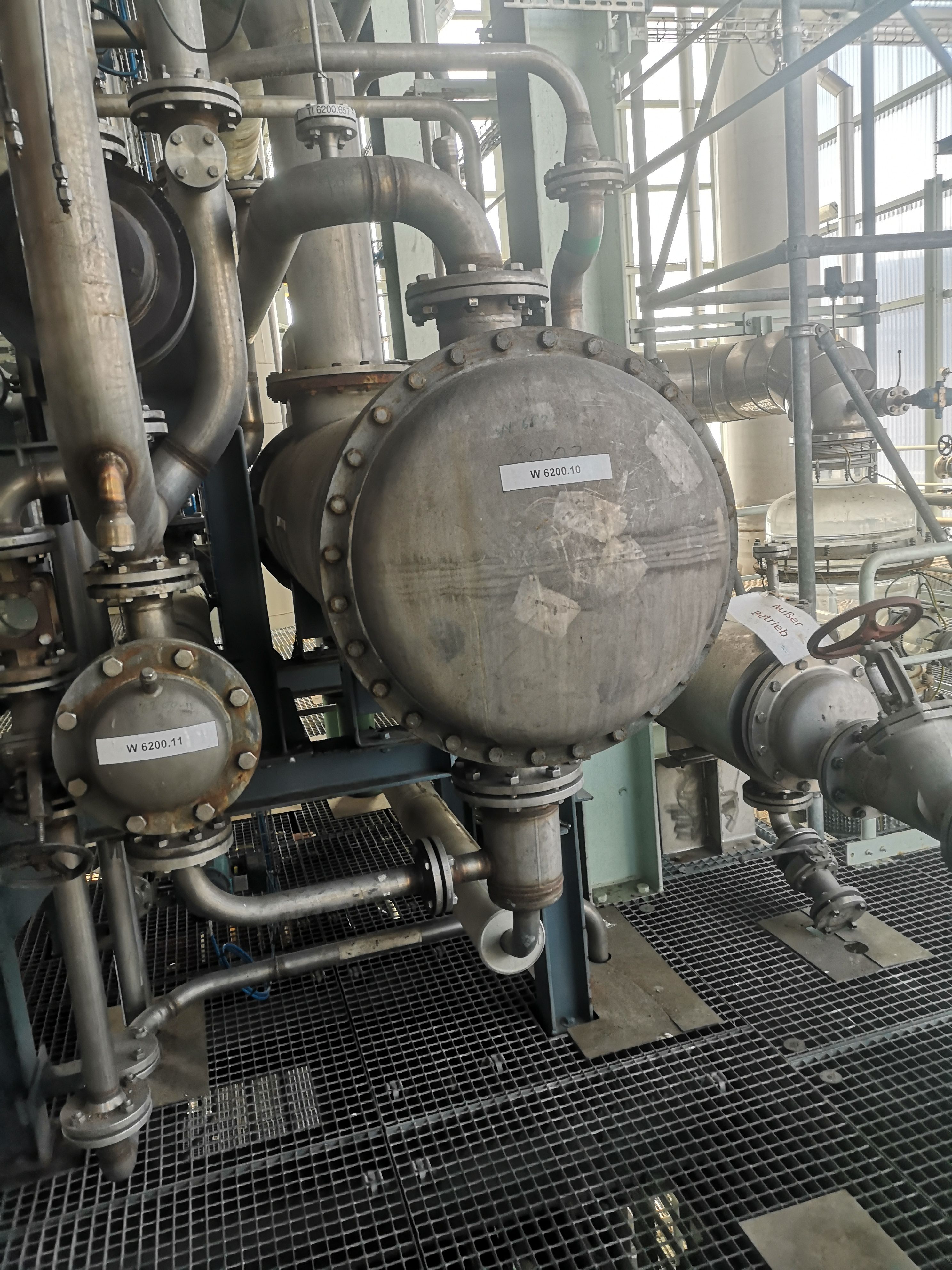 IPP# 228315, 57 m² (613.5 ft²)  Stainless Steel Austentic Shell and Tube Heat Exchanger For Sale