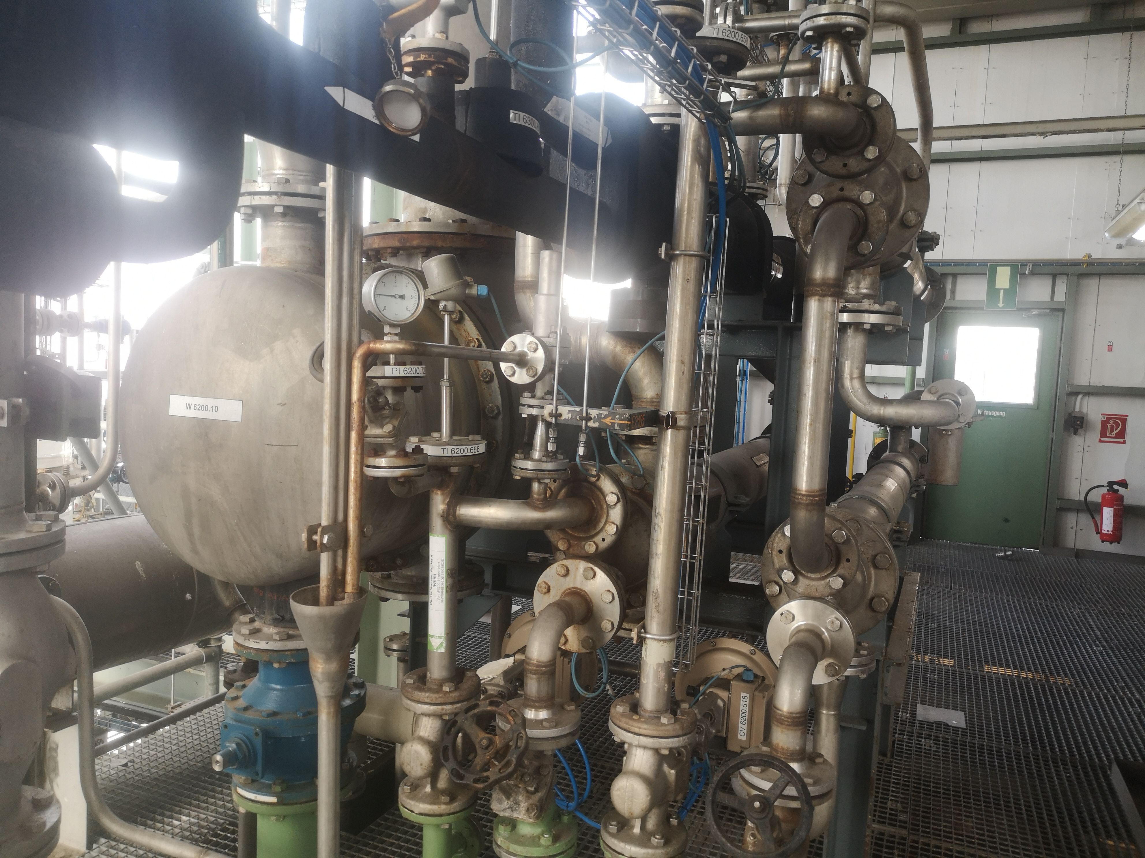 IPP# 228315, 57 m² (613.5 ft²)  Stainless Steel Austentic Shell and Tube Heat Exchanger For Sale