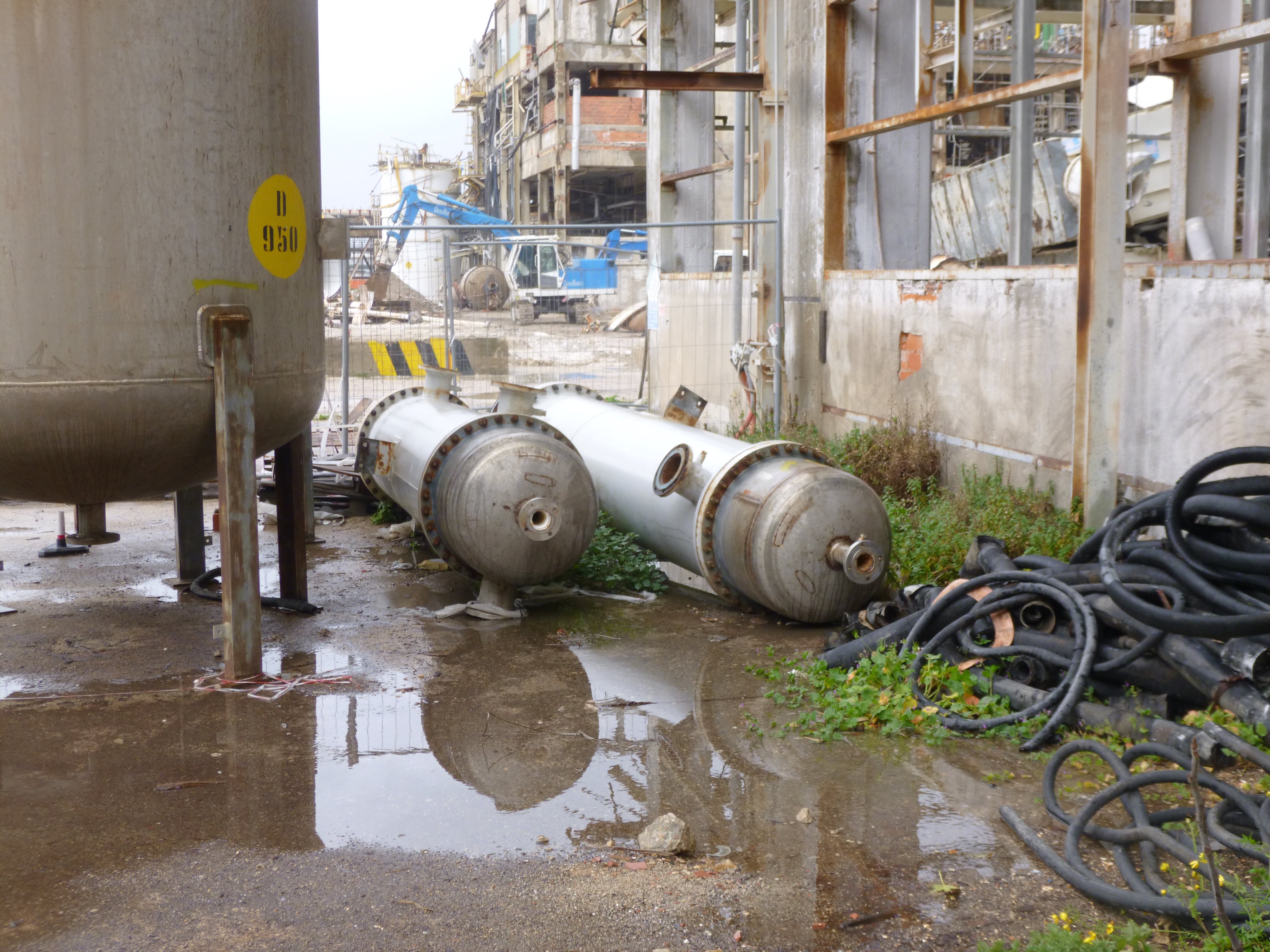 IPP# 220353, 100 m² (1,076 ft²)  Stainless Steel 316 Shell and Tube Heat Exchanger For Sale