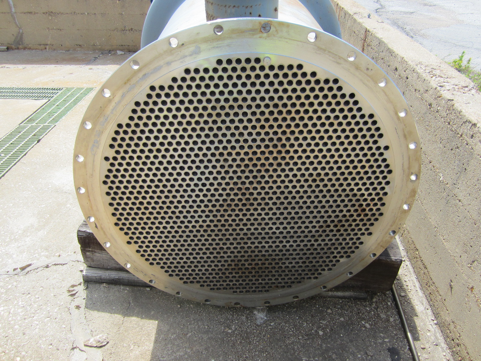 IPP# 220721, 248.1 m² (2,671 ft²)  Stainless Steel 304 Shell and Tube Heat Exchanger For Sale