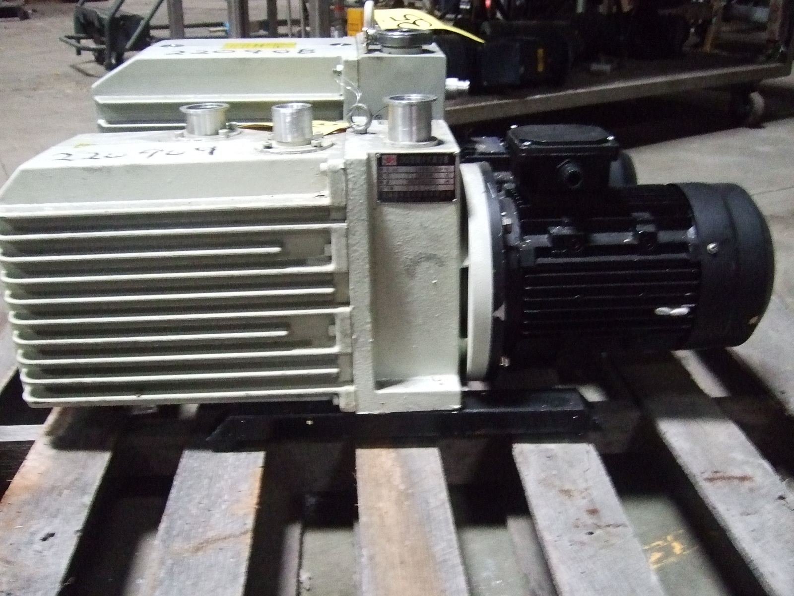 IPP# 220909, 105.3 m3/h (62 CFM)    Pump-Vacuum For Sale