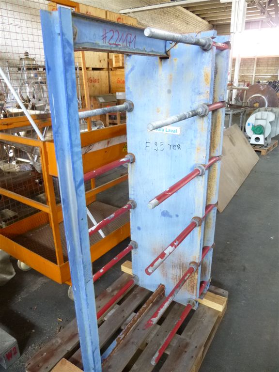 IPP# 221171, 13.9 m² (150 ft²)  Stainless Steel Austentic Plate and Frame Heat Exchanger For Sale