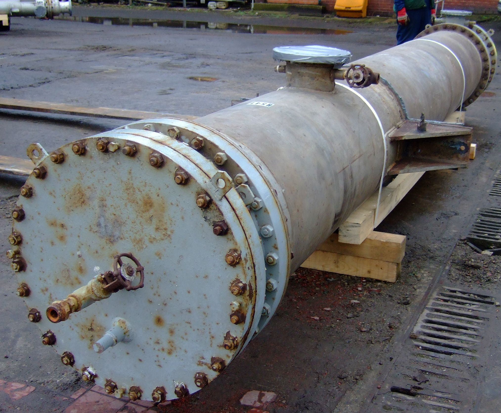 IPP# 221547, 99.2 m² (1,068 ft²)  Stainless Steel 321 Shell and Tube Heat Exchanger For Sale