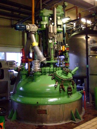  Glasslined Batch-Type Agitated Reactor