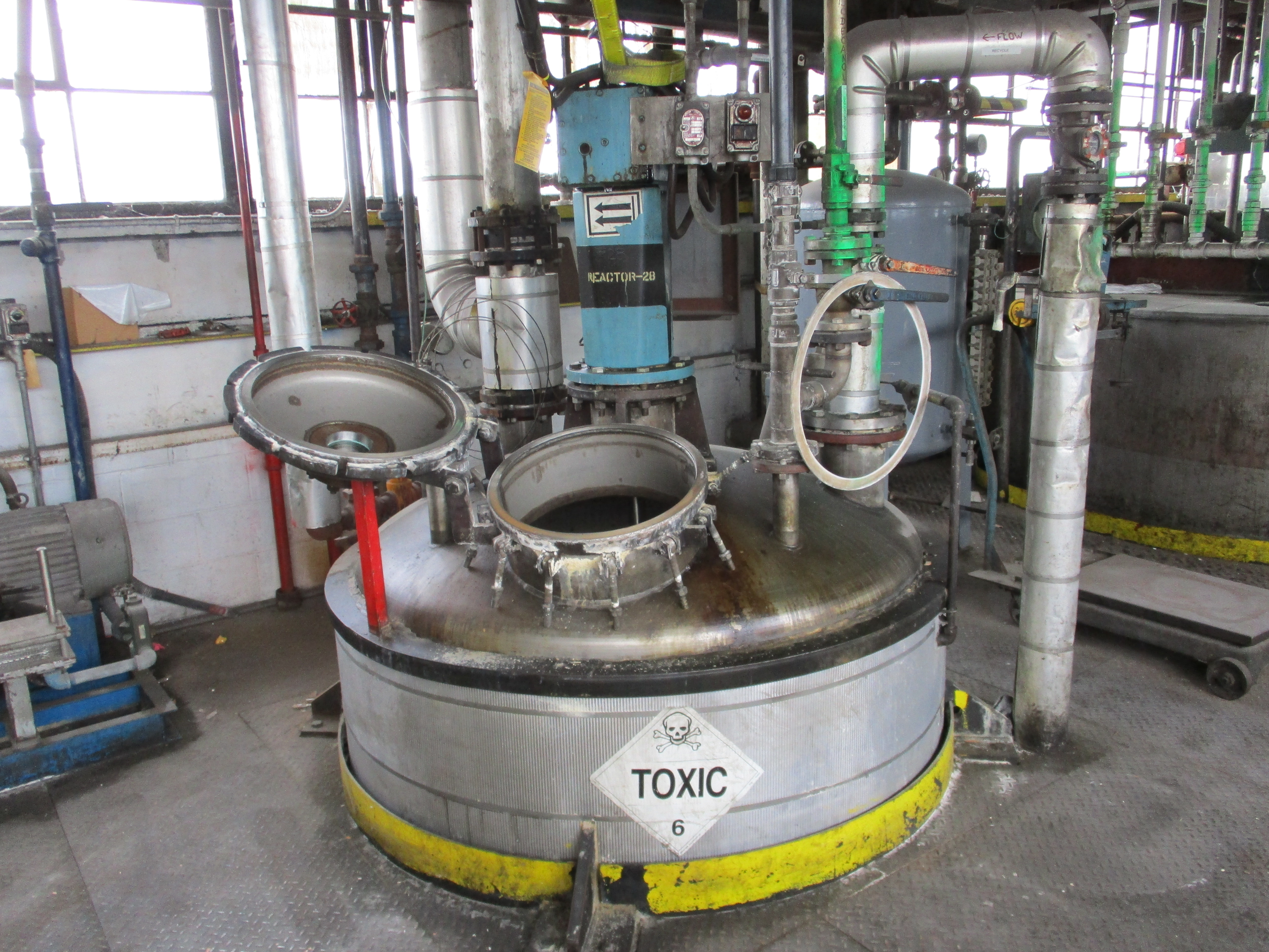 IPP# 234987, 2,839 L (750 gallons)  Stainless Steel 316 Batch-Type Agitated Reactor For Sale