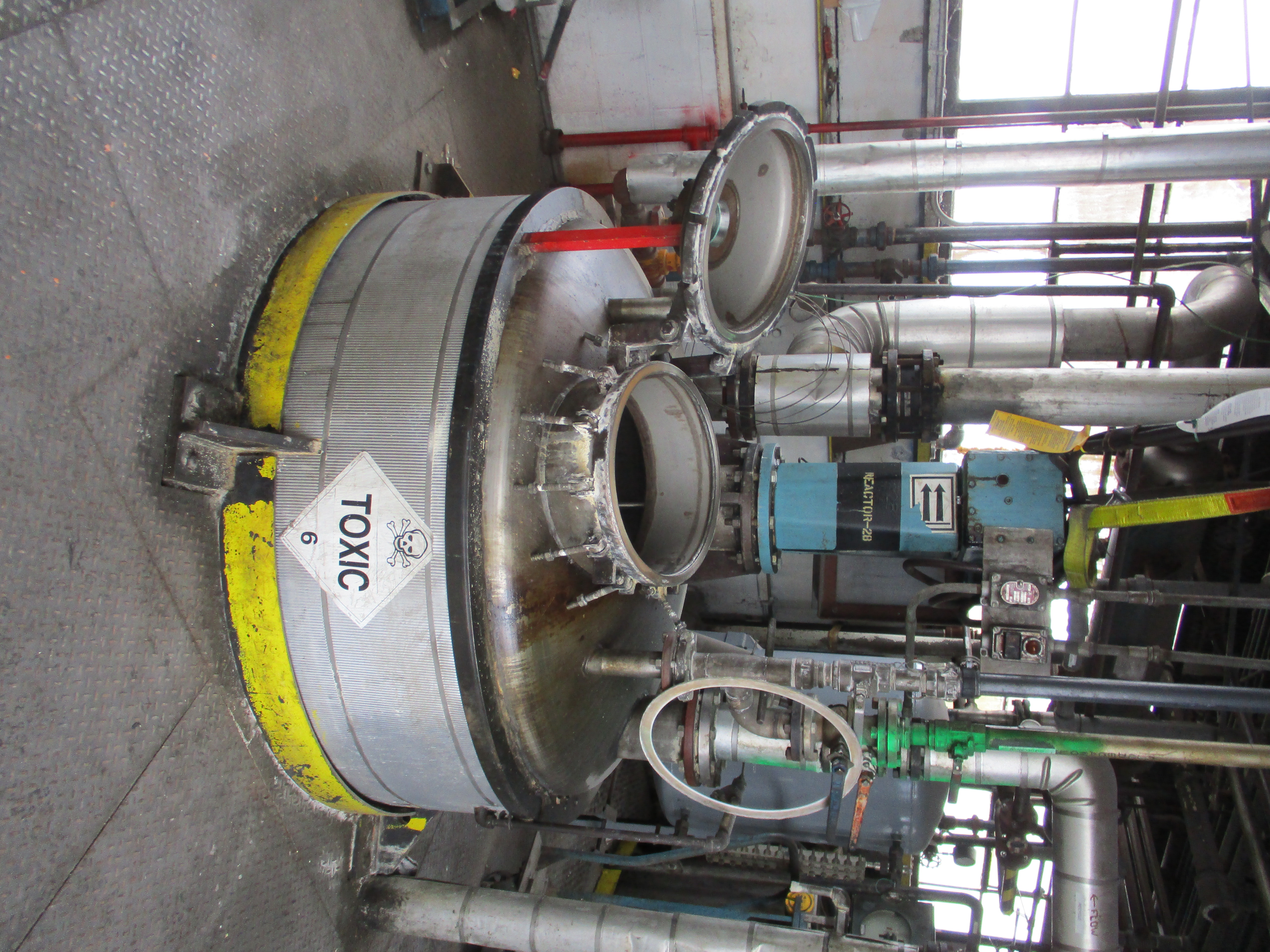 IPP# 234987, 2,839 L (750 gallons)  Stainless Steel 316 Batch-Type Agitated Reactor For Sale