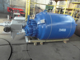 Reglassed 500 Gallon glass lined reactor assembly