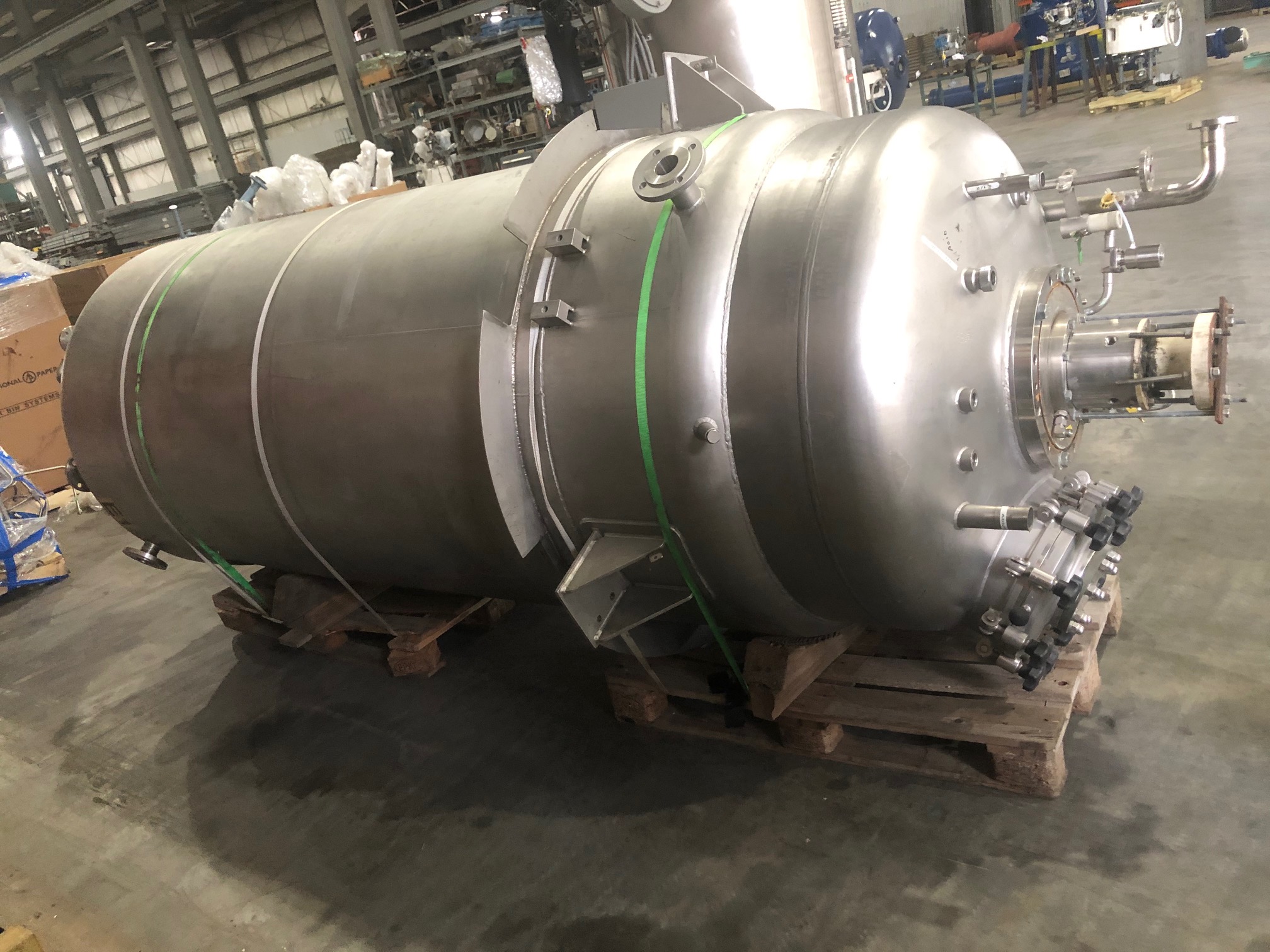 IPP# 235800, 3,600 L (951 gallons)  Stainless Steel Austentic Batch-Type Agitated Reactor For Sale