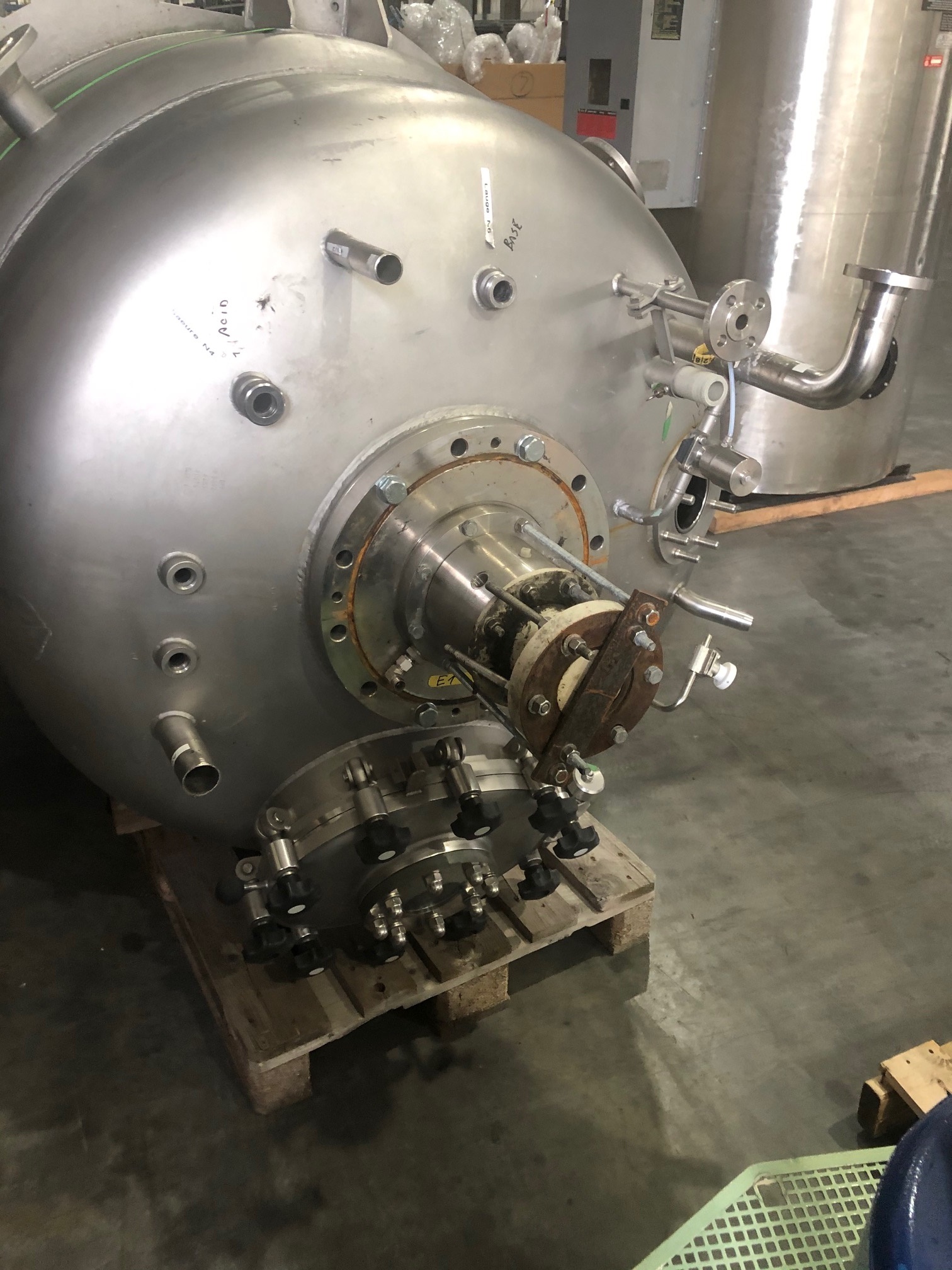 IPP# 235800, 3,600 L (951 gallons)  Stainless Steel Austentic Batch-Type Agitated Reactor For Sale