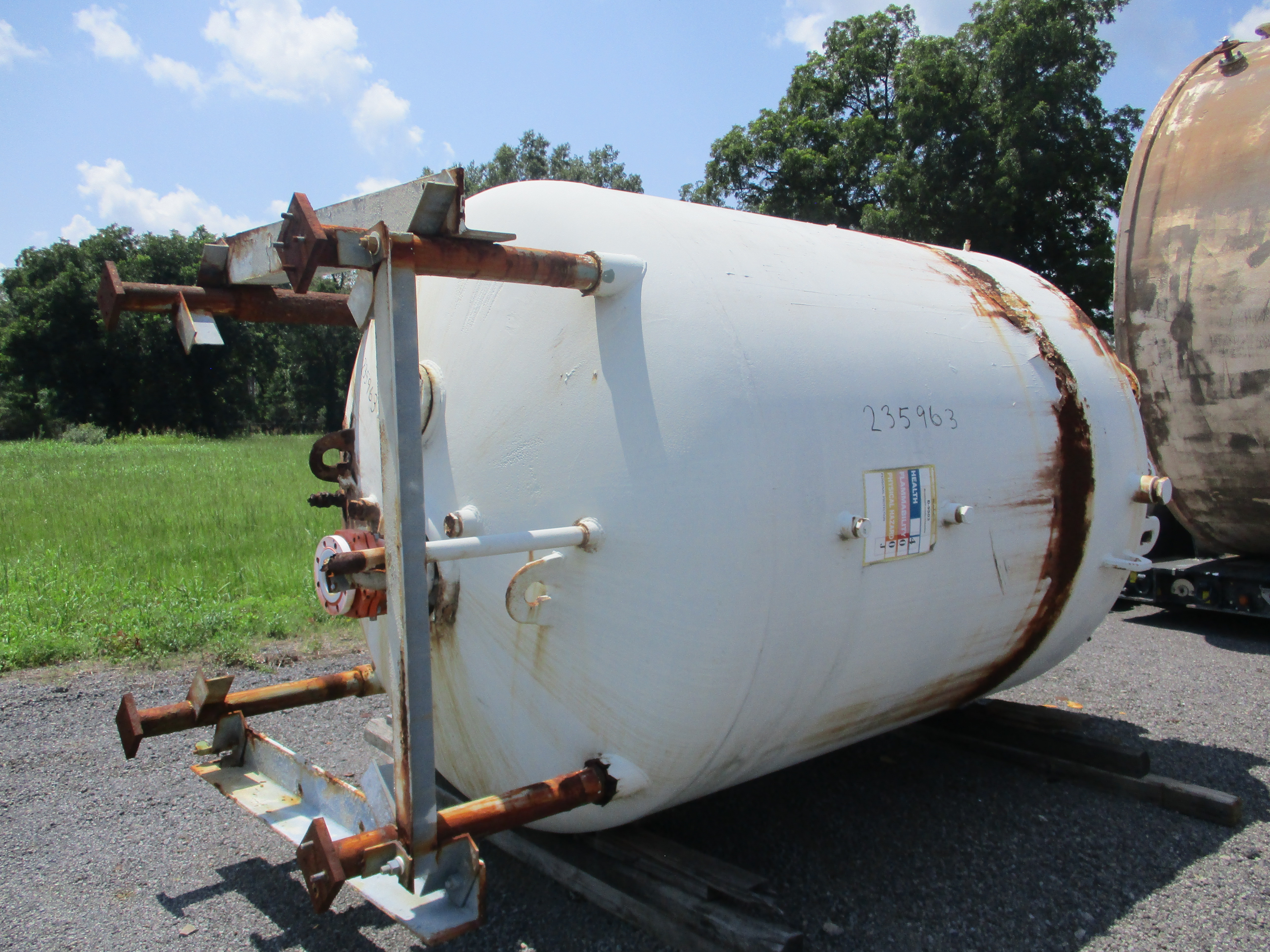 IPP# 235963, 7,571 L (2,000 gallons)  Glasslined Batch-Type Agitated Reactor For Sale