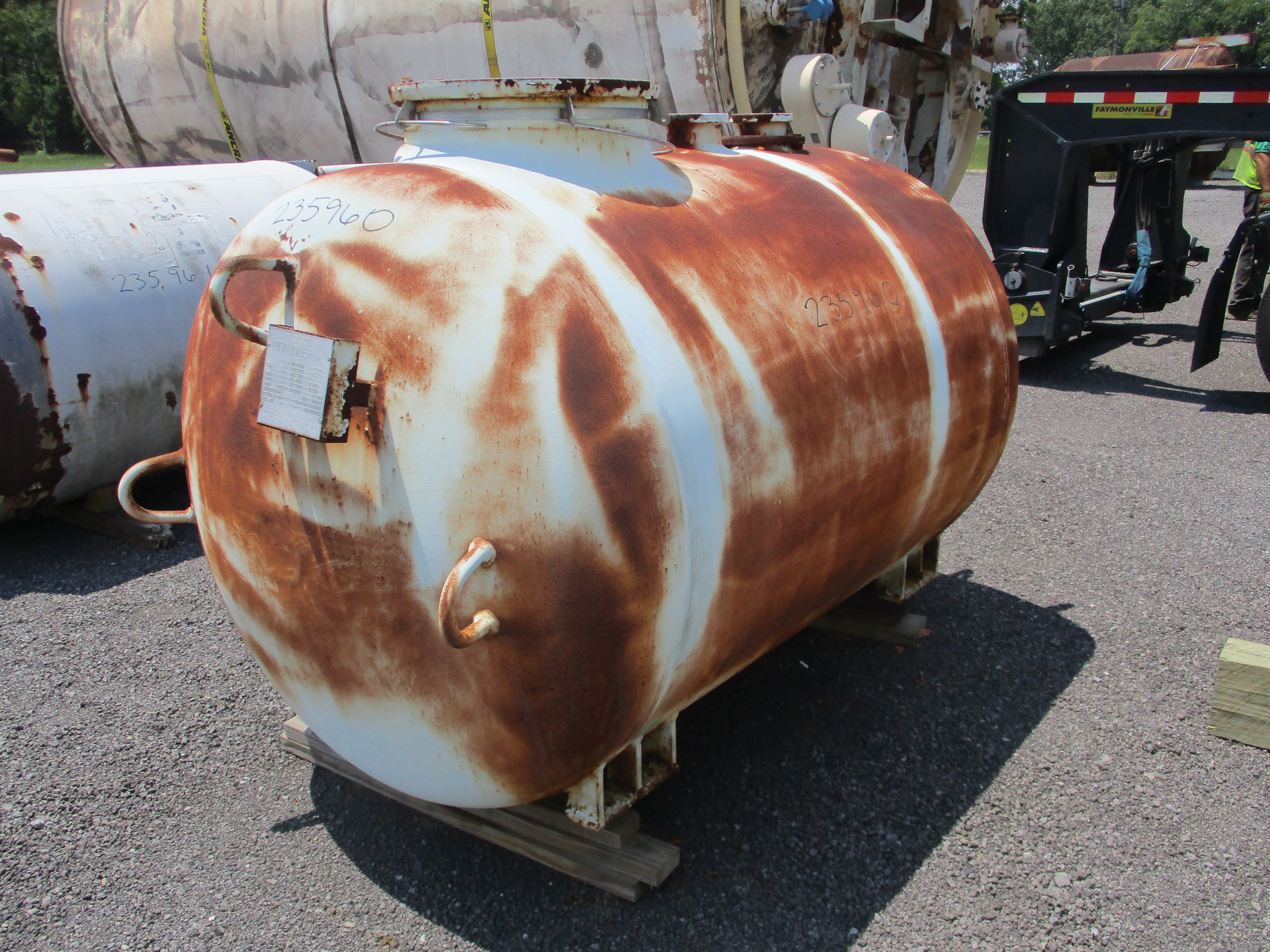 IPP# 235960, 1,893 L (500 gallons)  Glasslined  Tank For Sale